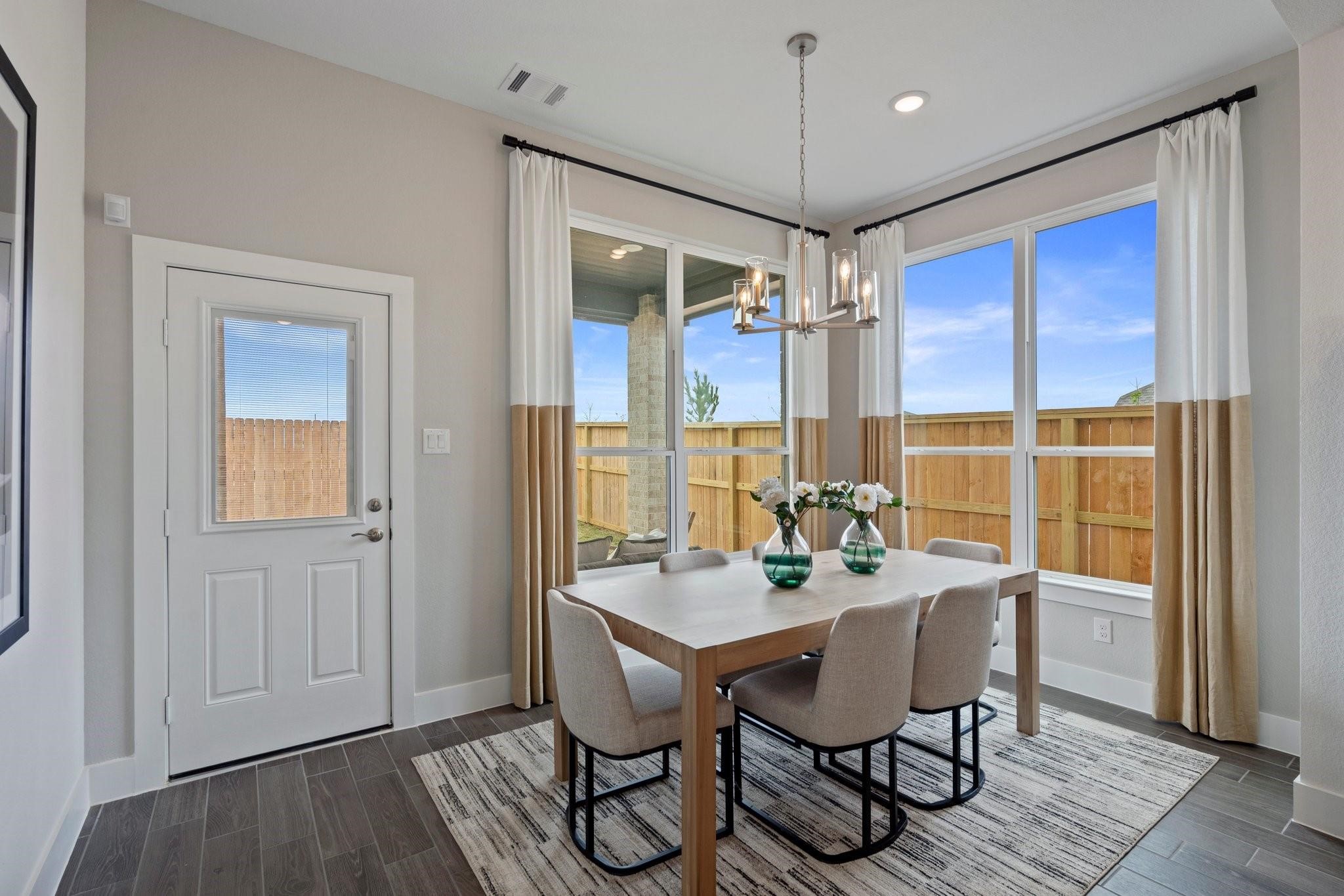 2907 Orange Leaf Drive Property Photo 7