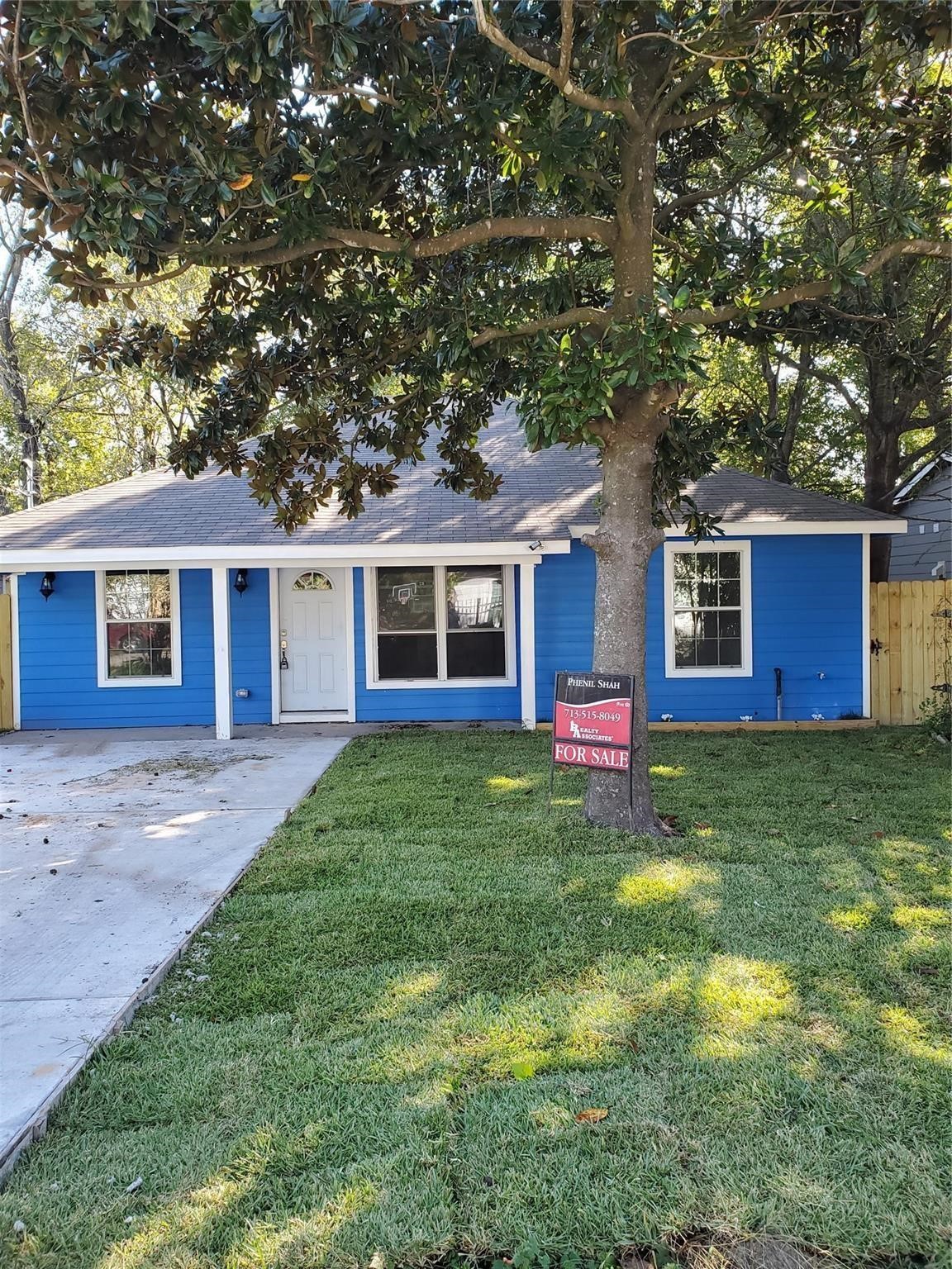 6815 Sidney Property Photo 1
