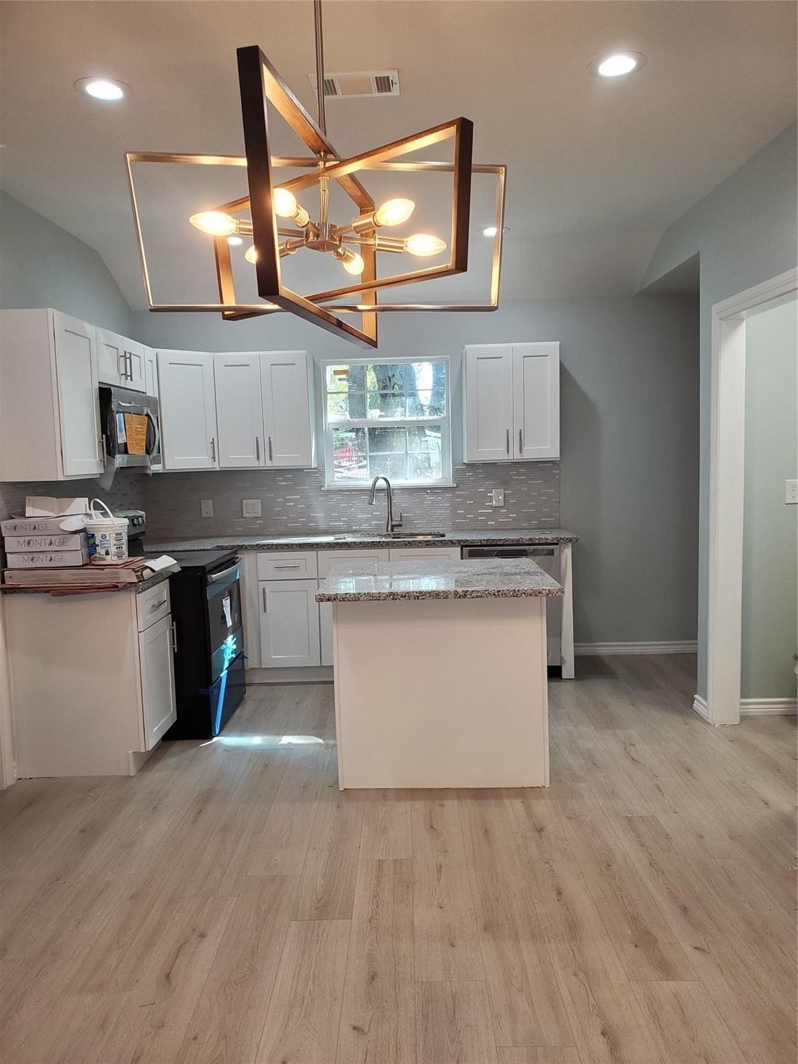 6815 Sidney Property Photo 2