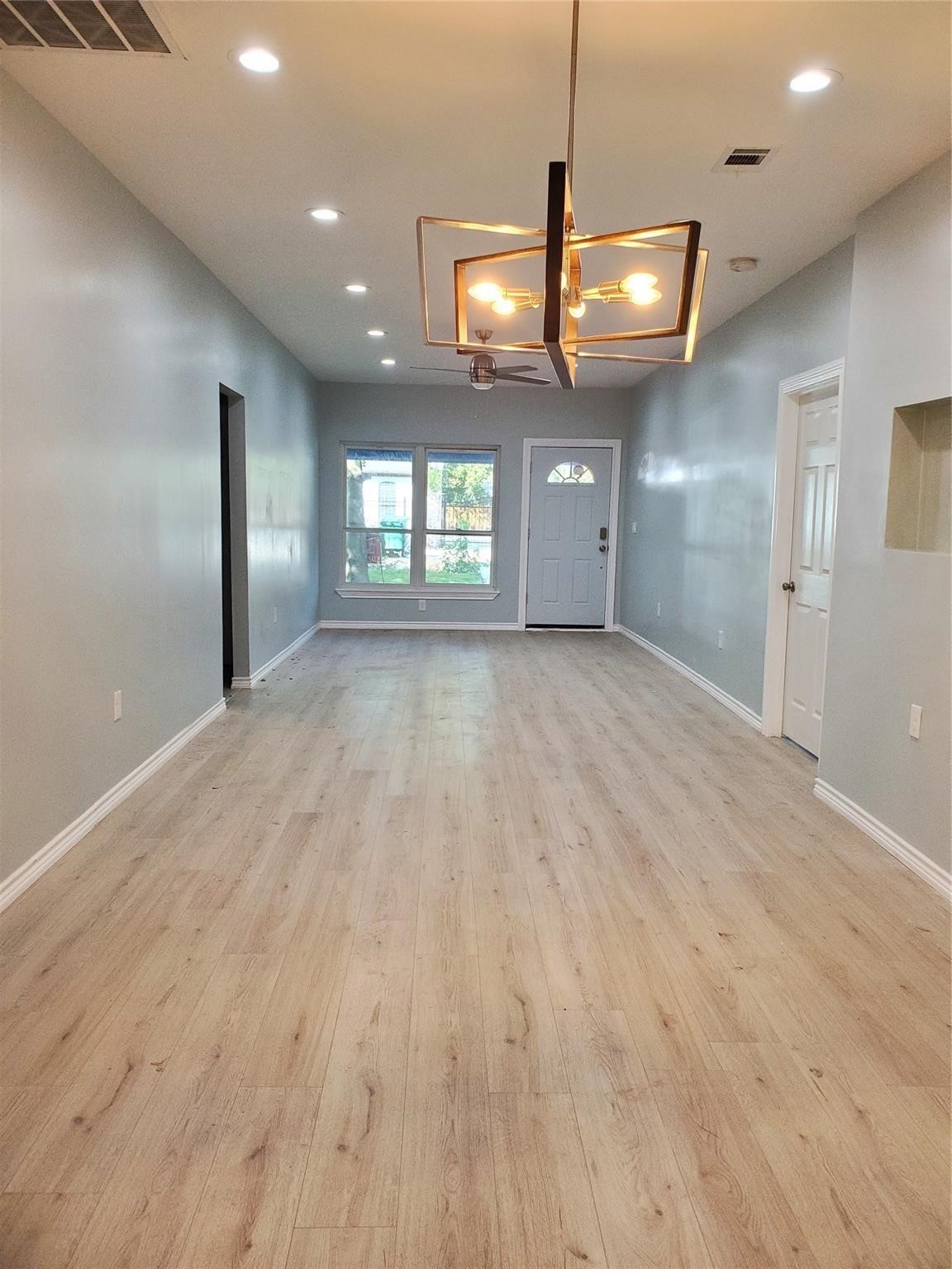 6815 Sidney Property Photo 8