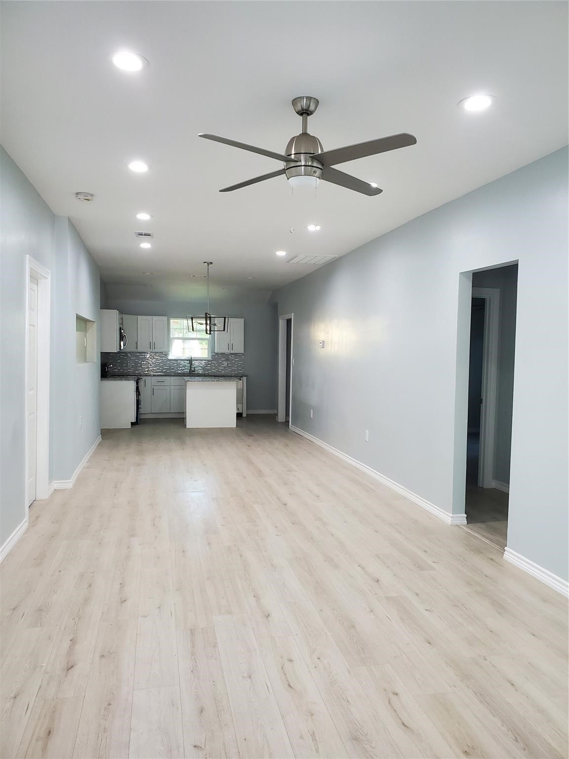 6815 Sidney Property Photo 10