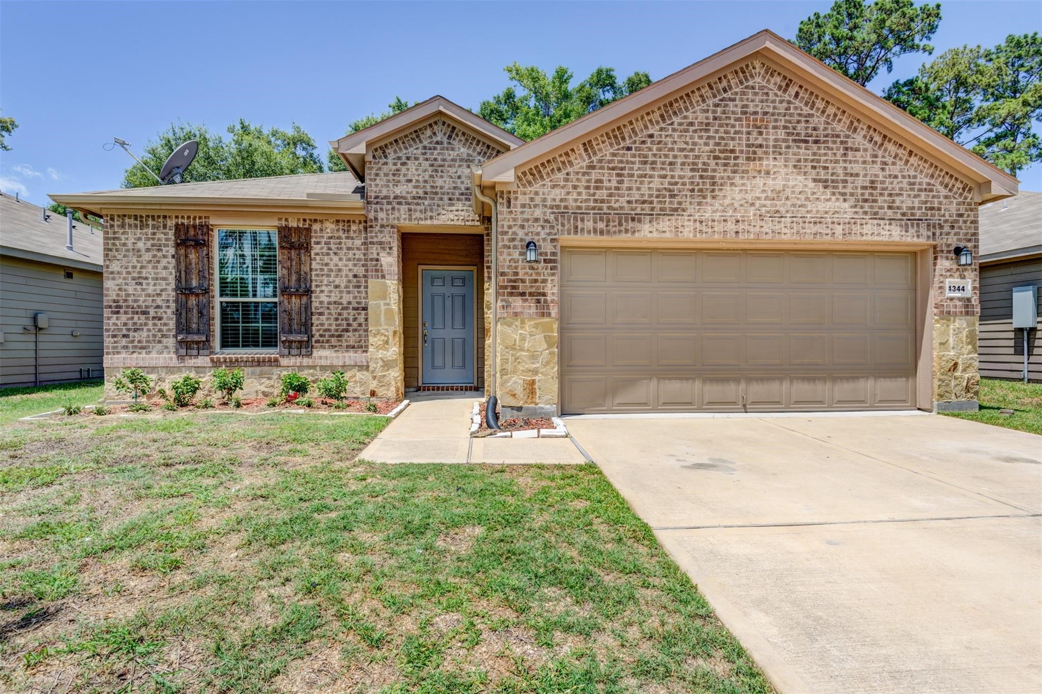 4344 Roaring Timber Drive Property Photo 1