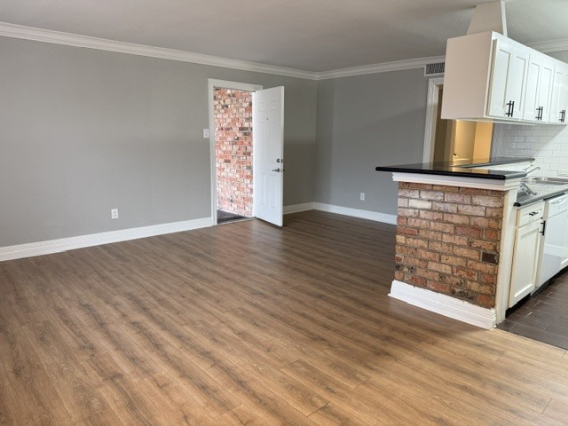 2011 Marshall Street 12 Property Photo 14