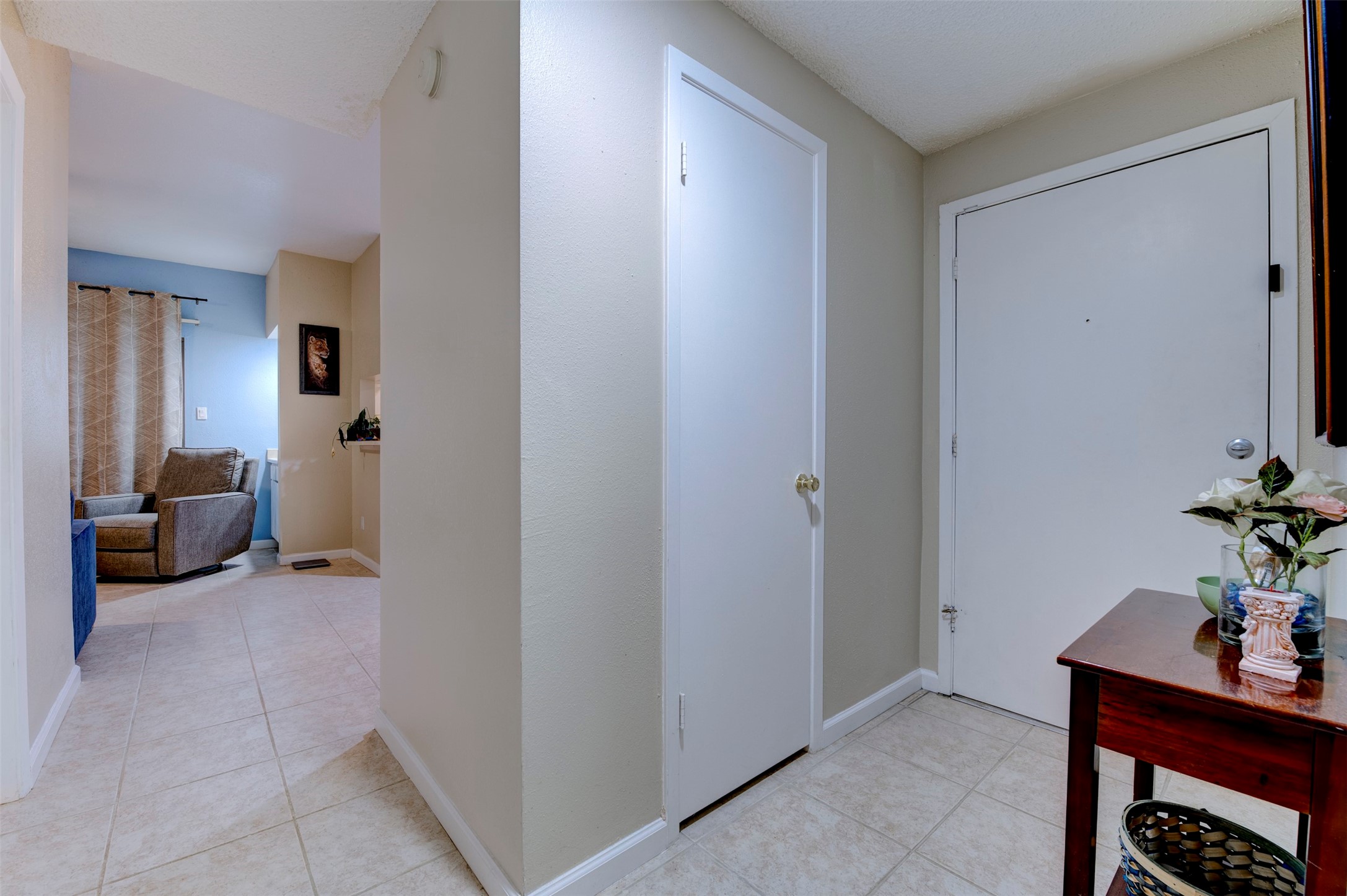 2300 Augusta Drive 29 Property Photo 3