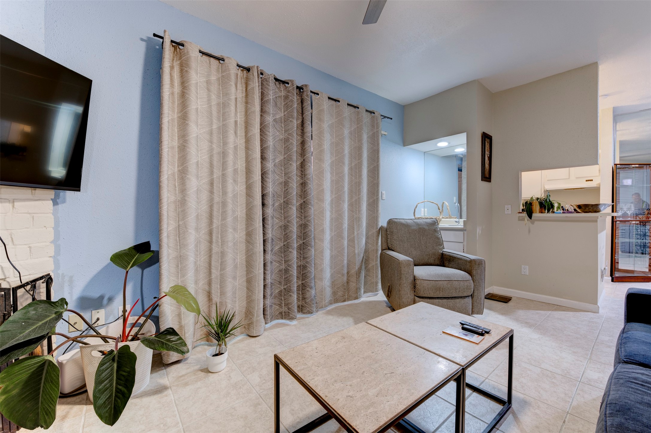 2300 Augusta Drive 29 Property Photo 6