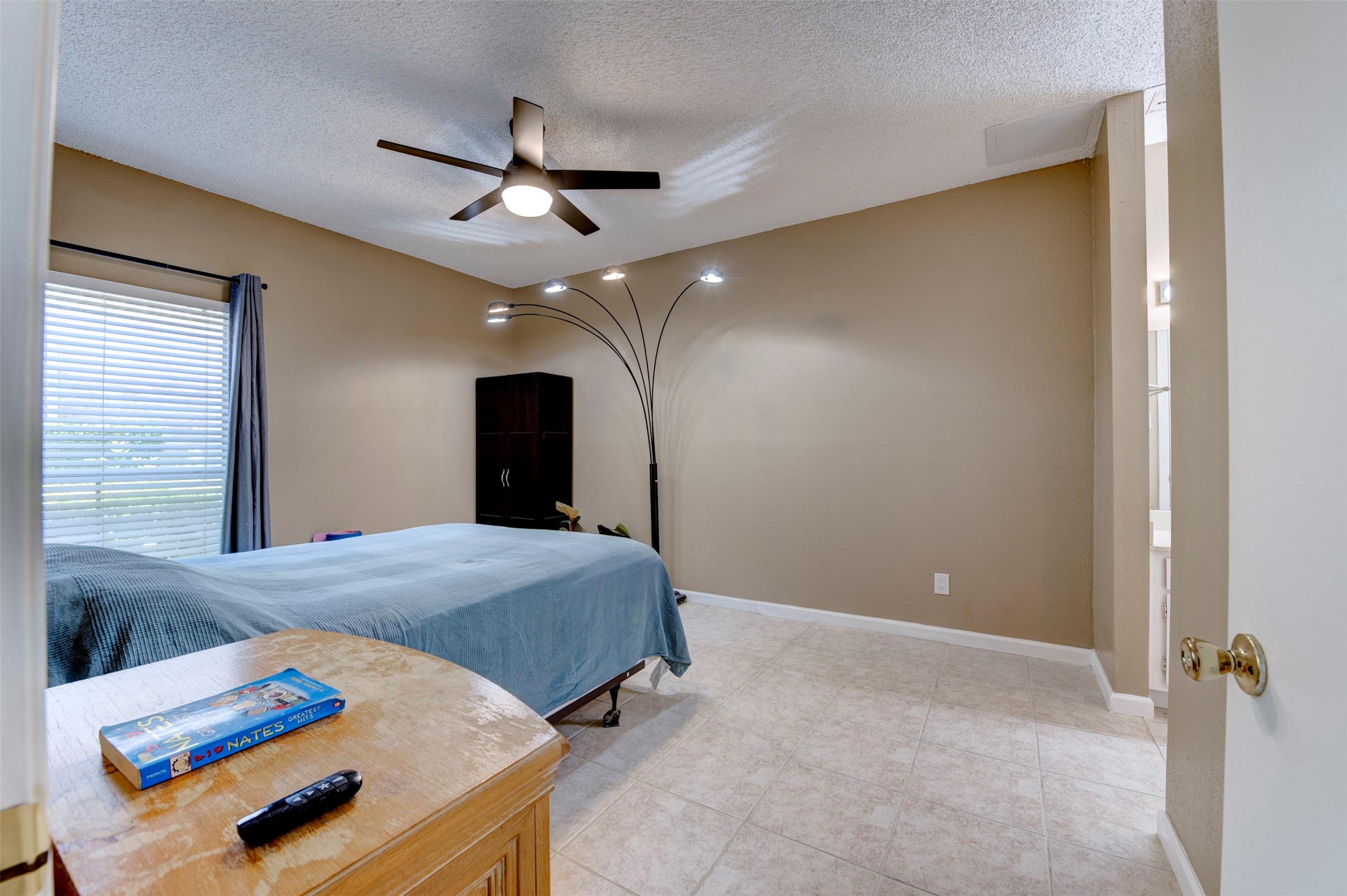 2300 Augusta Drive 29 Property Photo 18
