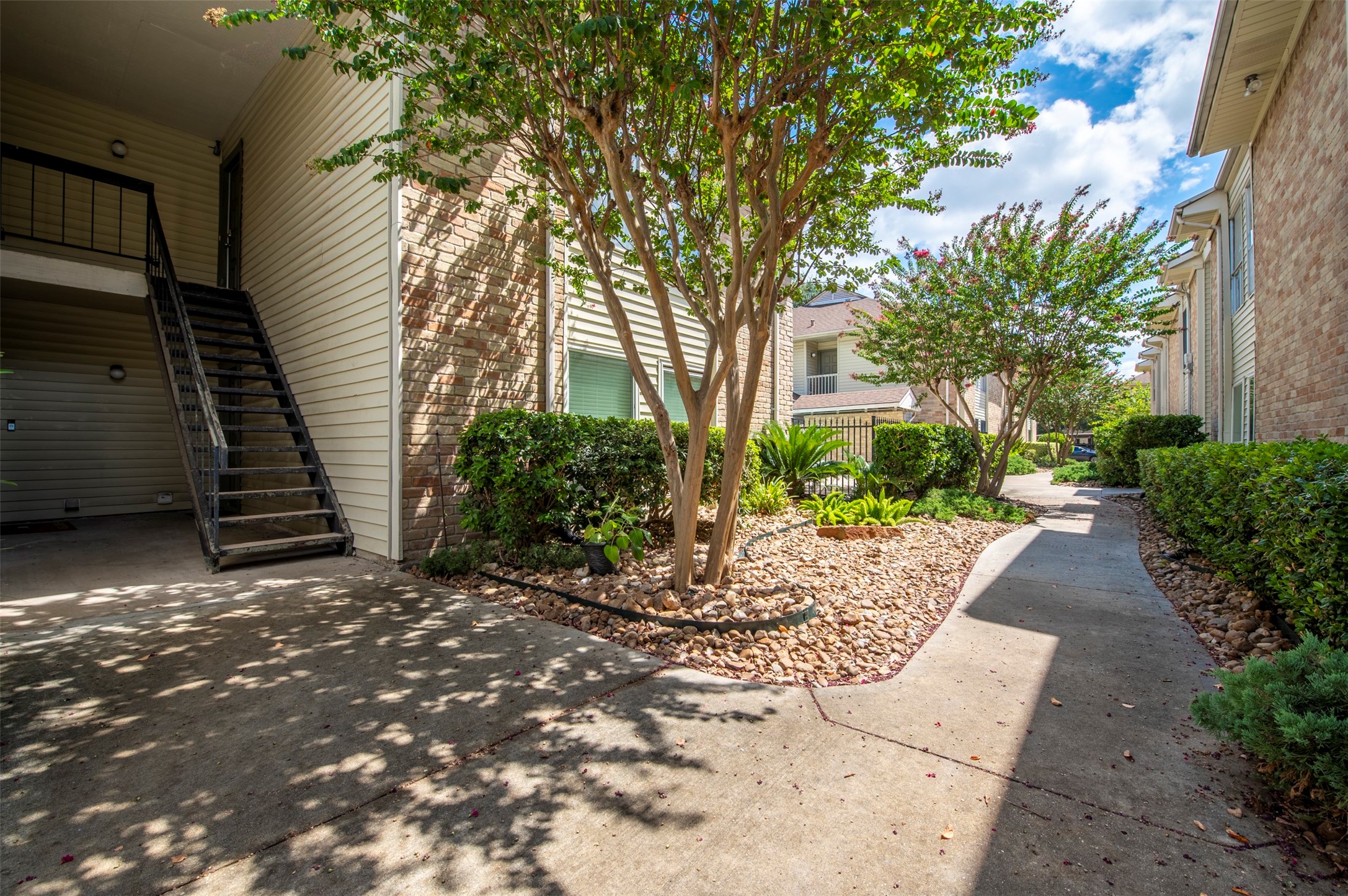 2300 Augusta Drive 29 Property Photo 27