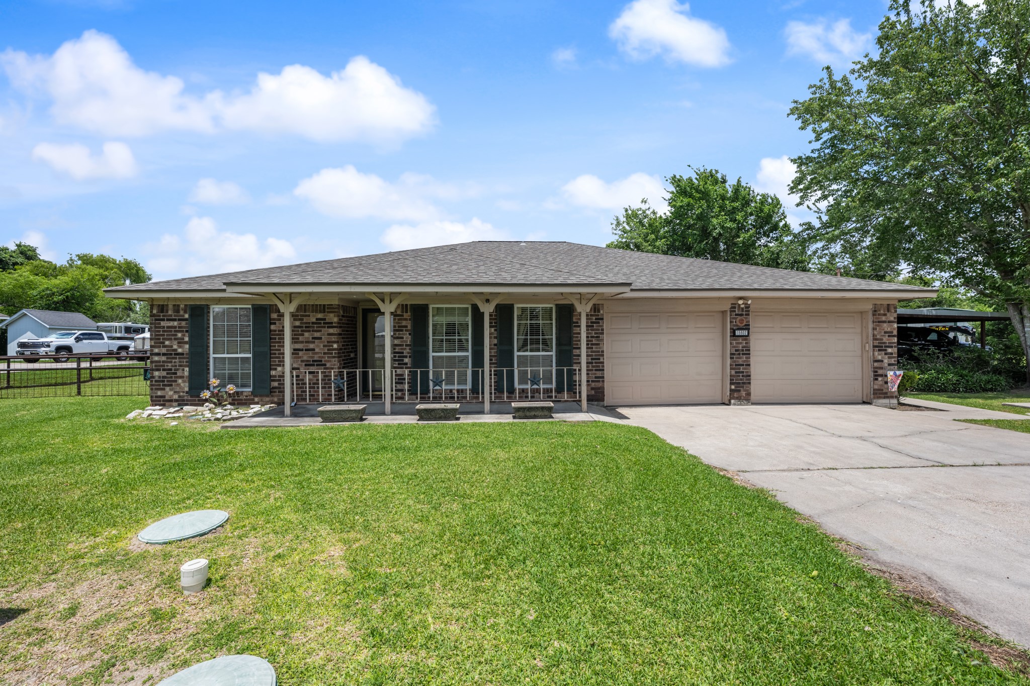 15602 Fir Road Property Photo 2