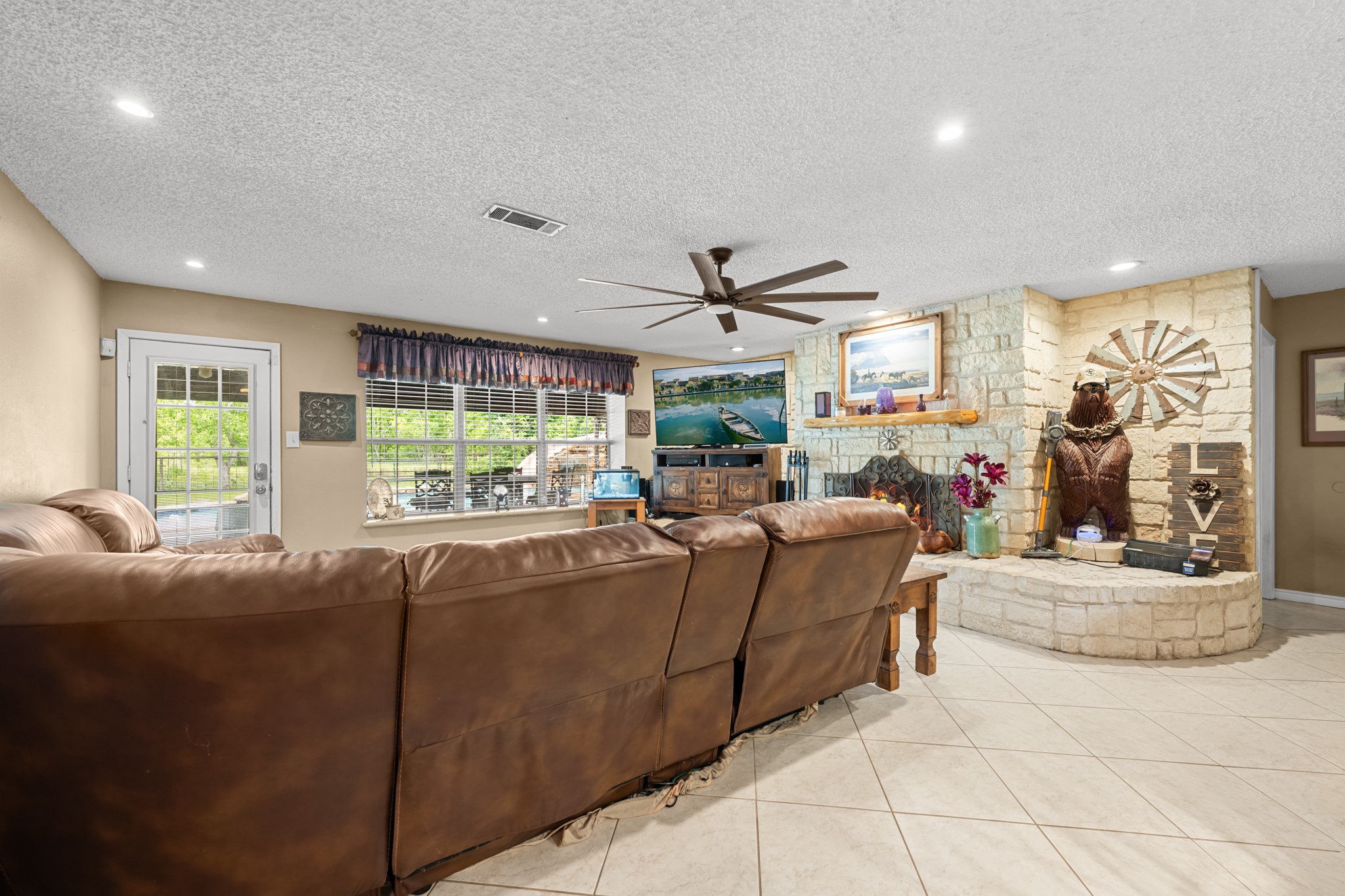 15602 Fir Road Property Photo 15