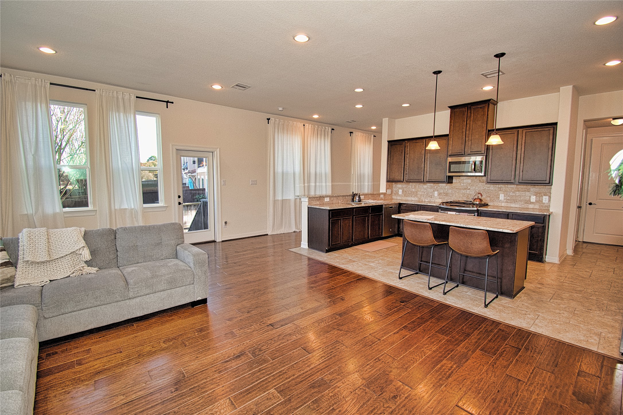 4132 Boardwalk Boulevard Property Photo 8