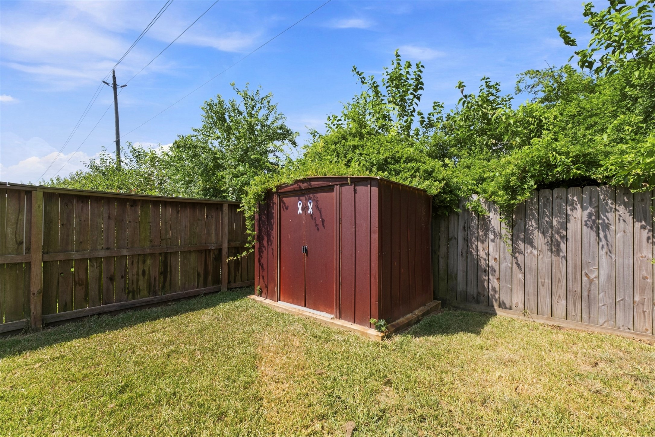 8011 Ginger Park Drive Property Photo 18