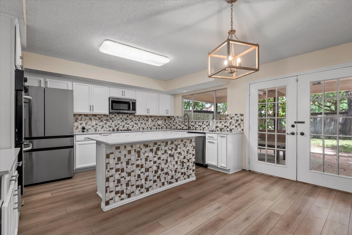 13022 Hollow Brook Drive Property Photo 11