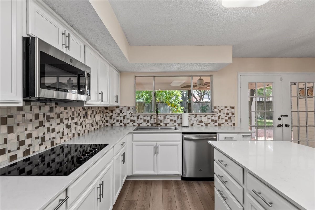 13022 Hollow Brook Drive Property Photo 13