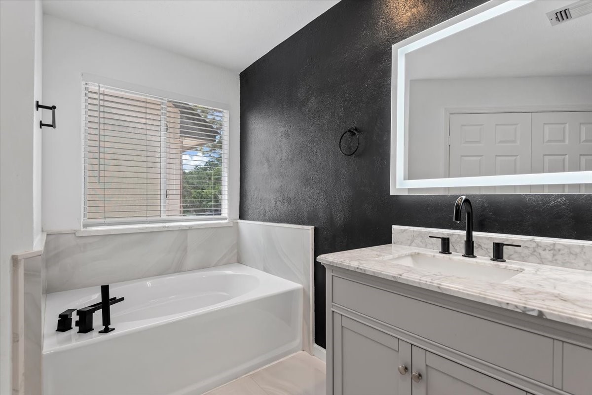 13022 Hollow Brook Drive Property Photo 20