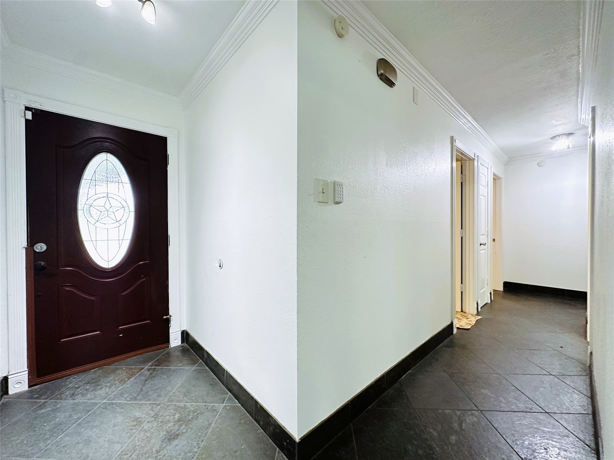 15006 Grassington Drive Property Photo 4