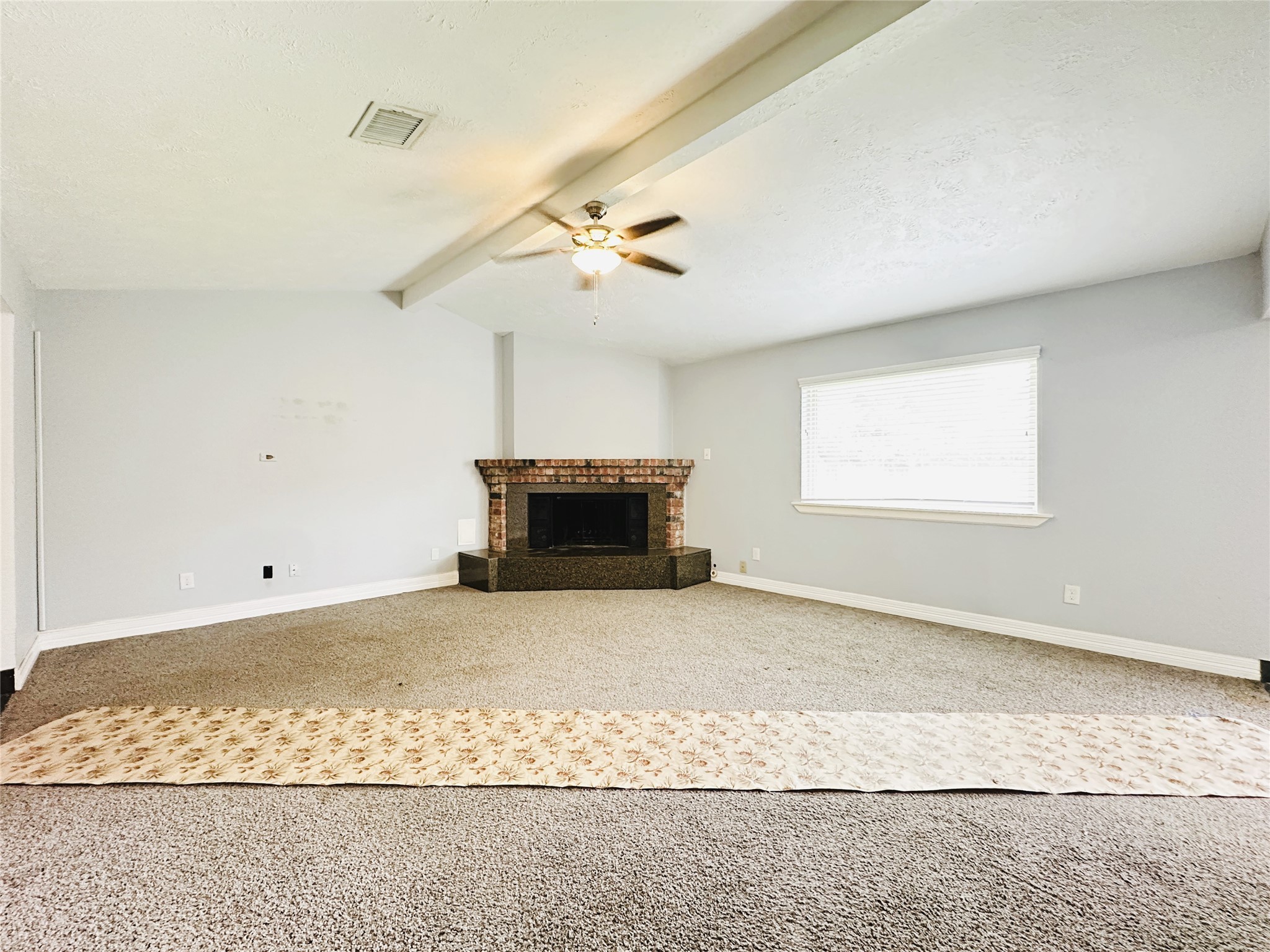 15006 Grassington Drive Property Photo 7
