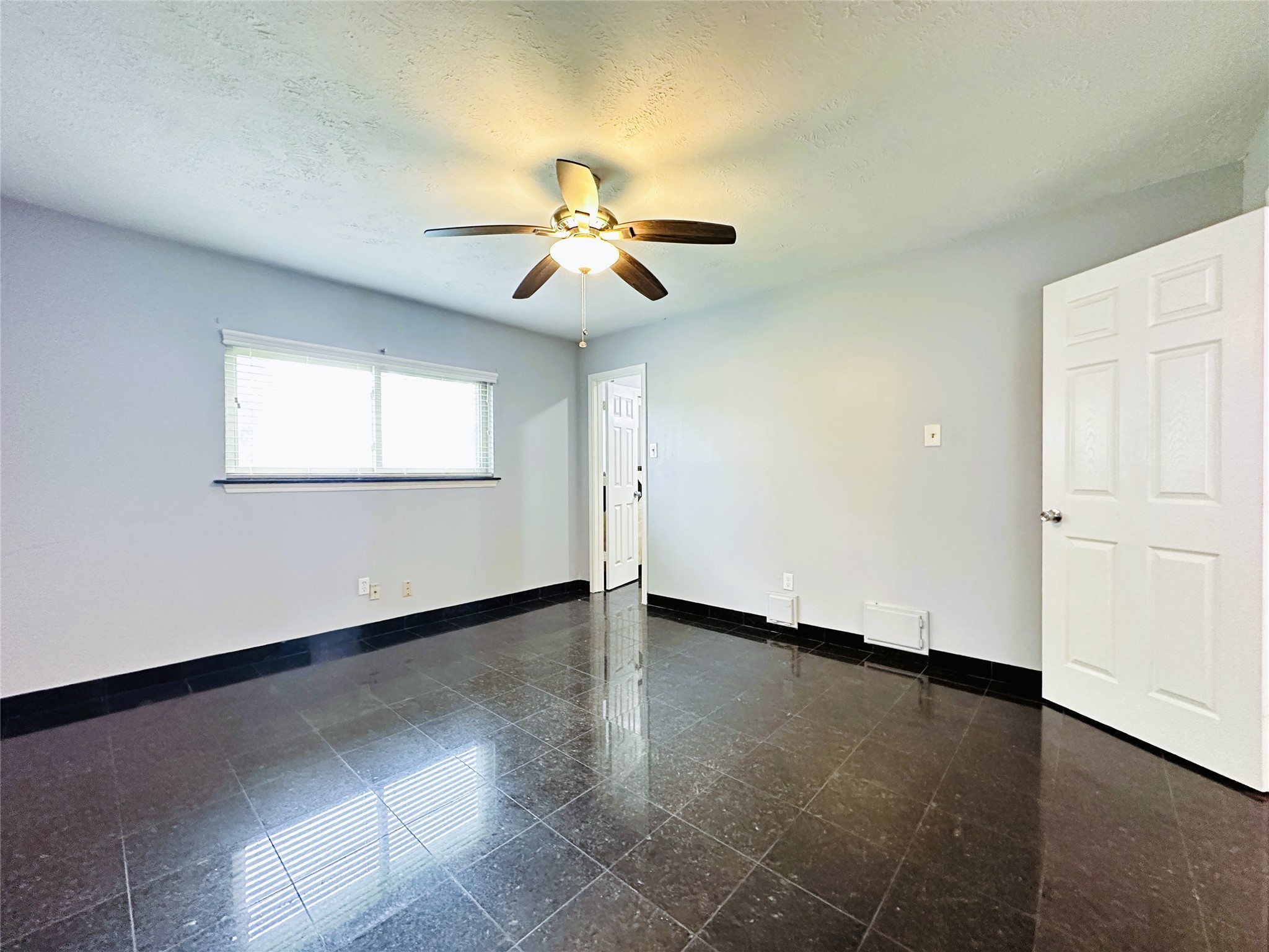 15006 Grassington Drive Property Photo 13