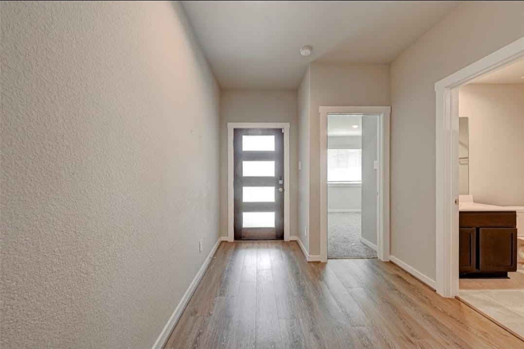 7518 Rainham Valley Lane Property Photo 1