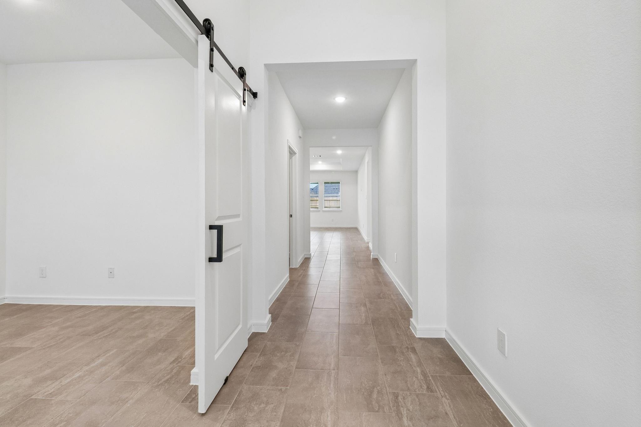 11822 Old Fashion Circle Property Photo 3