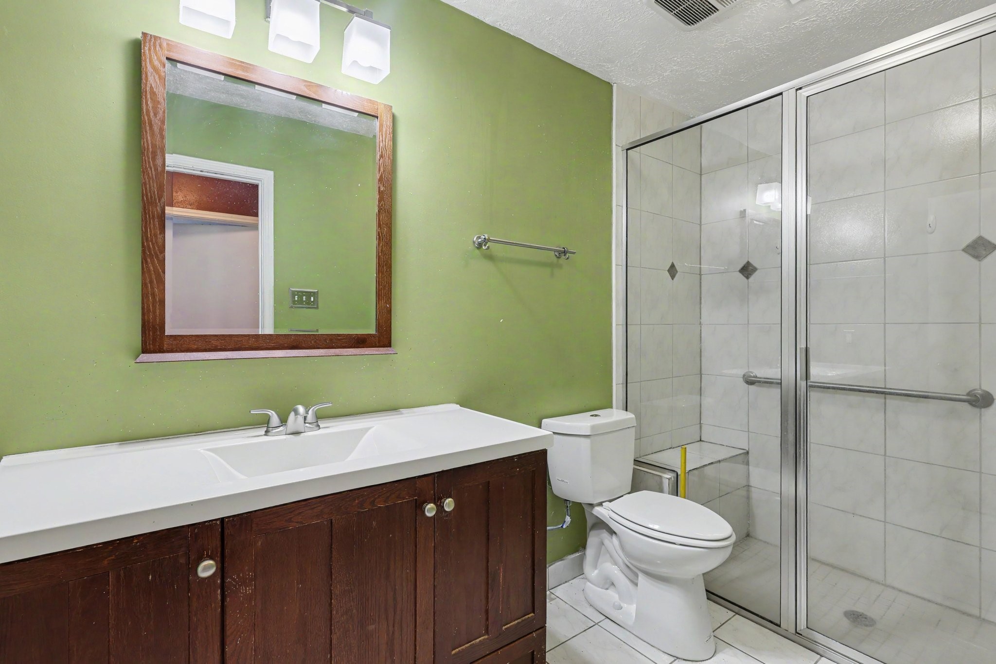 22122 Meadowhill Drive Property Photo 17