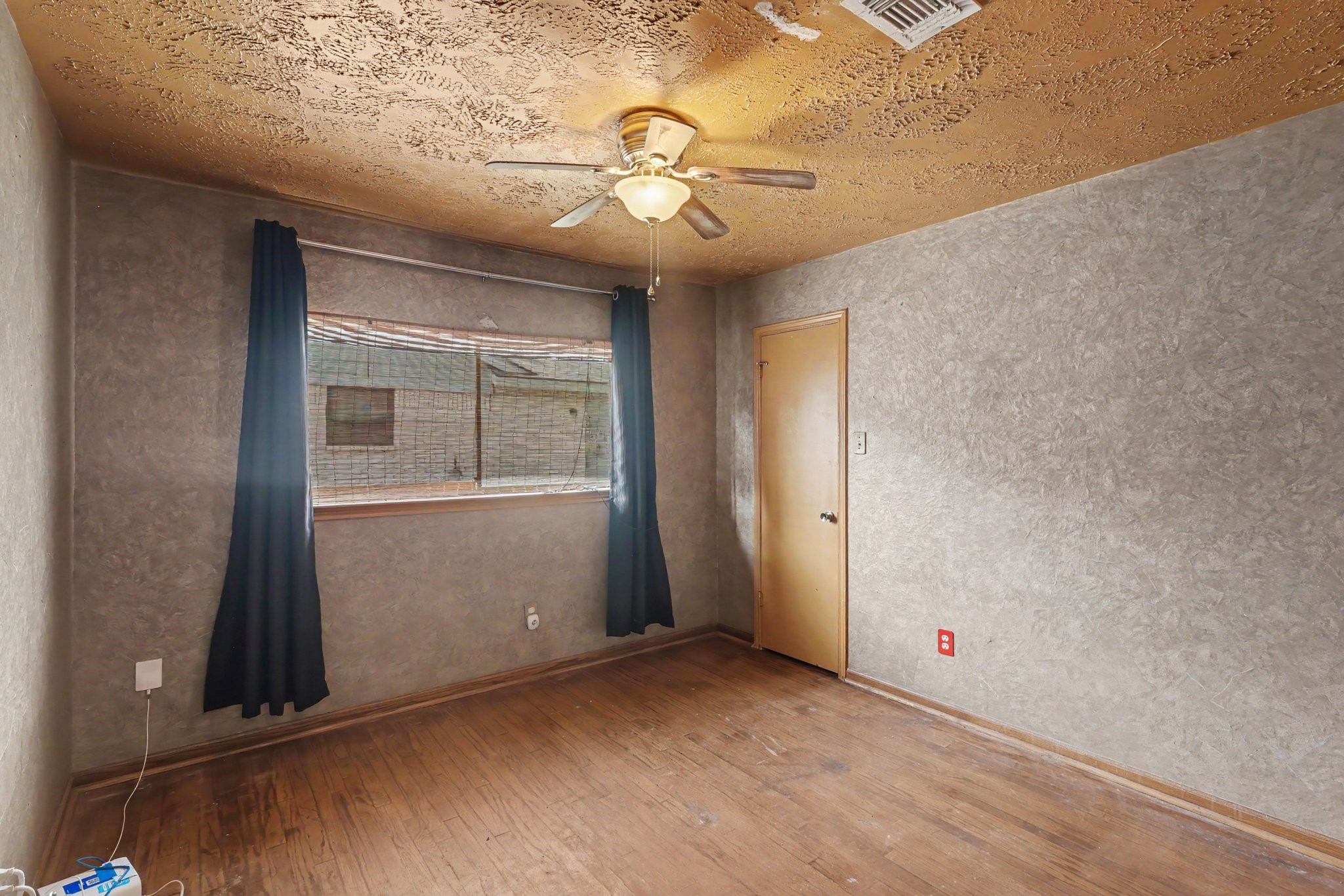 22122 Meadowhill Drive Property Photo 18