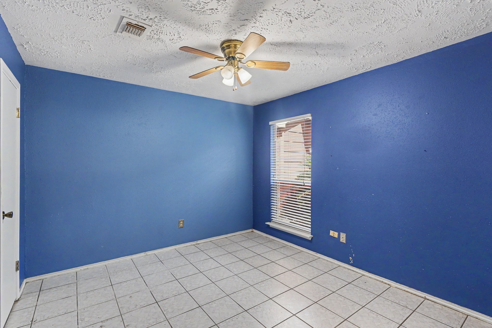 22122 Meadowhill Drive Property Photo 20