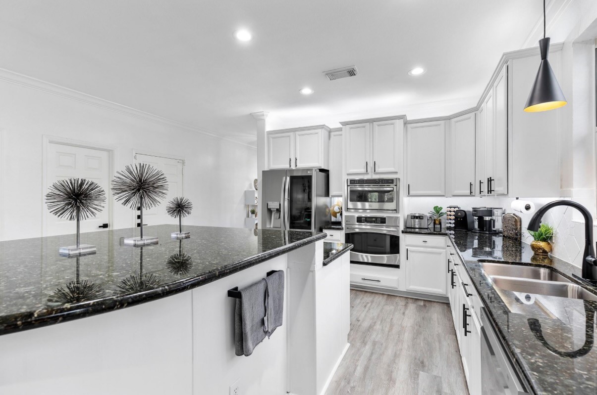 26807 Eagles Landing Property Photo 14