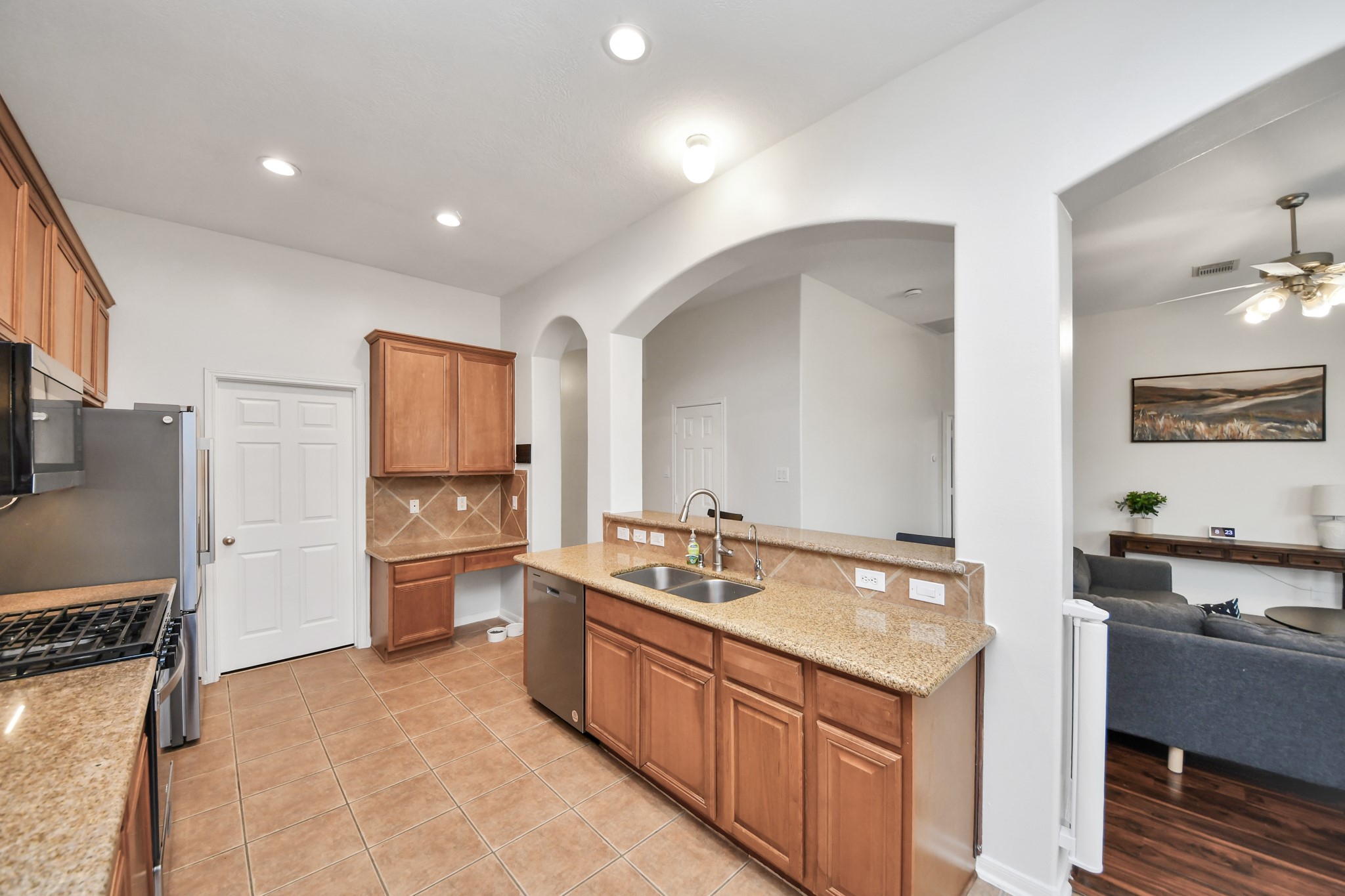 4118 Ferro Street Property Photo 23