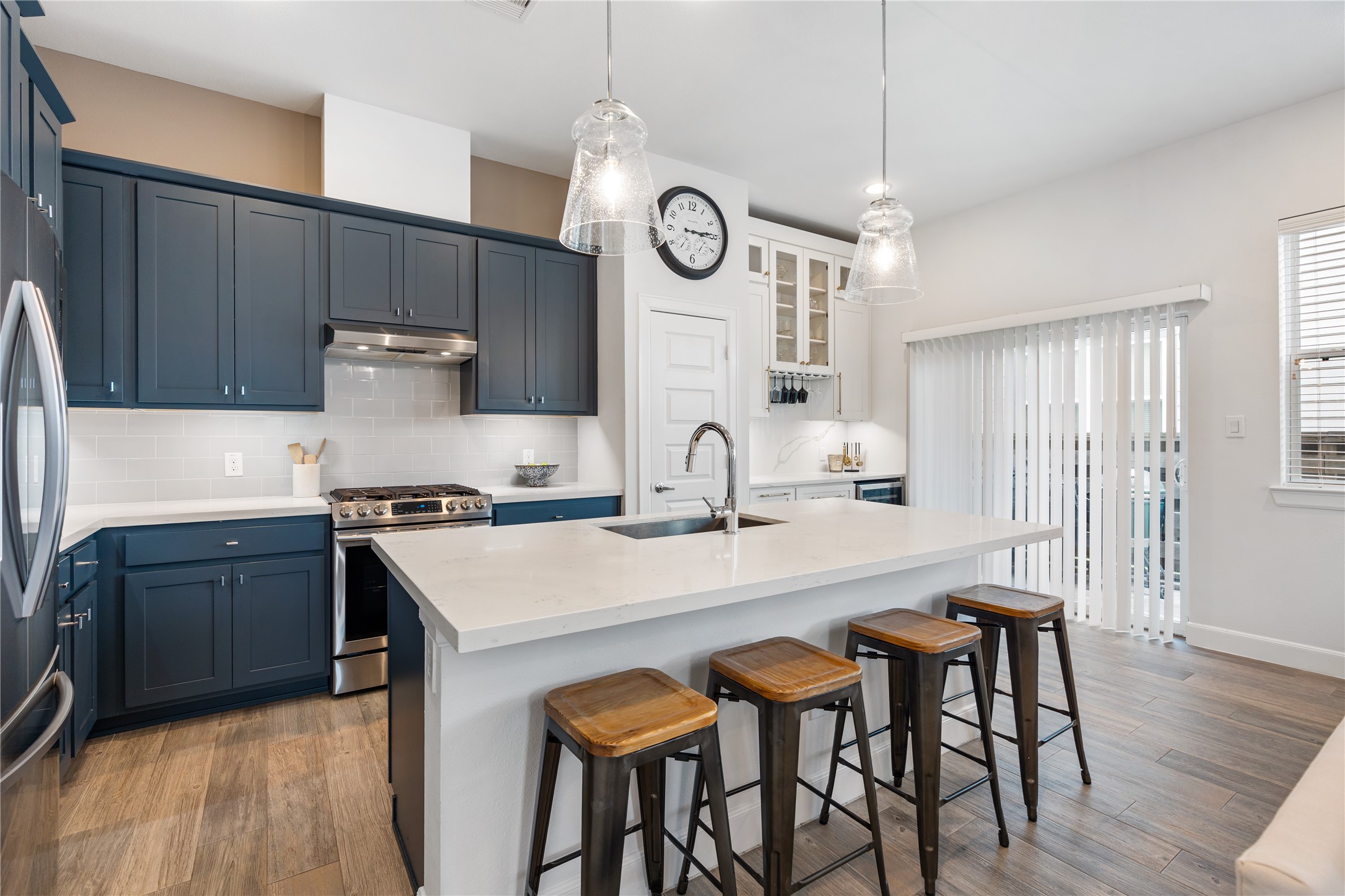 629 Press Street Property Photo 8