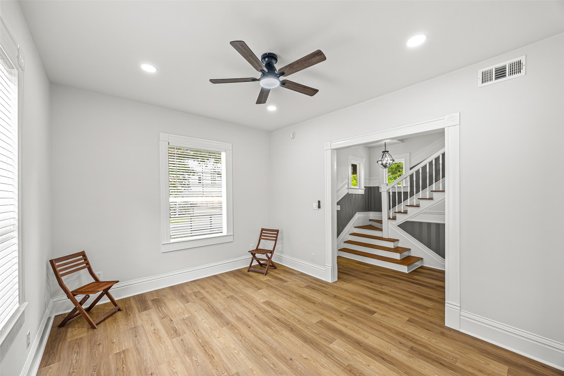 1705 Ovid Street Property Photo 12