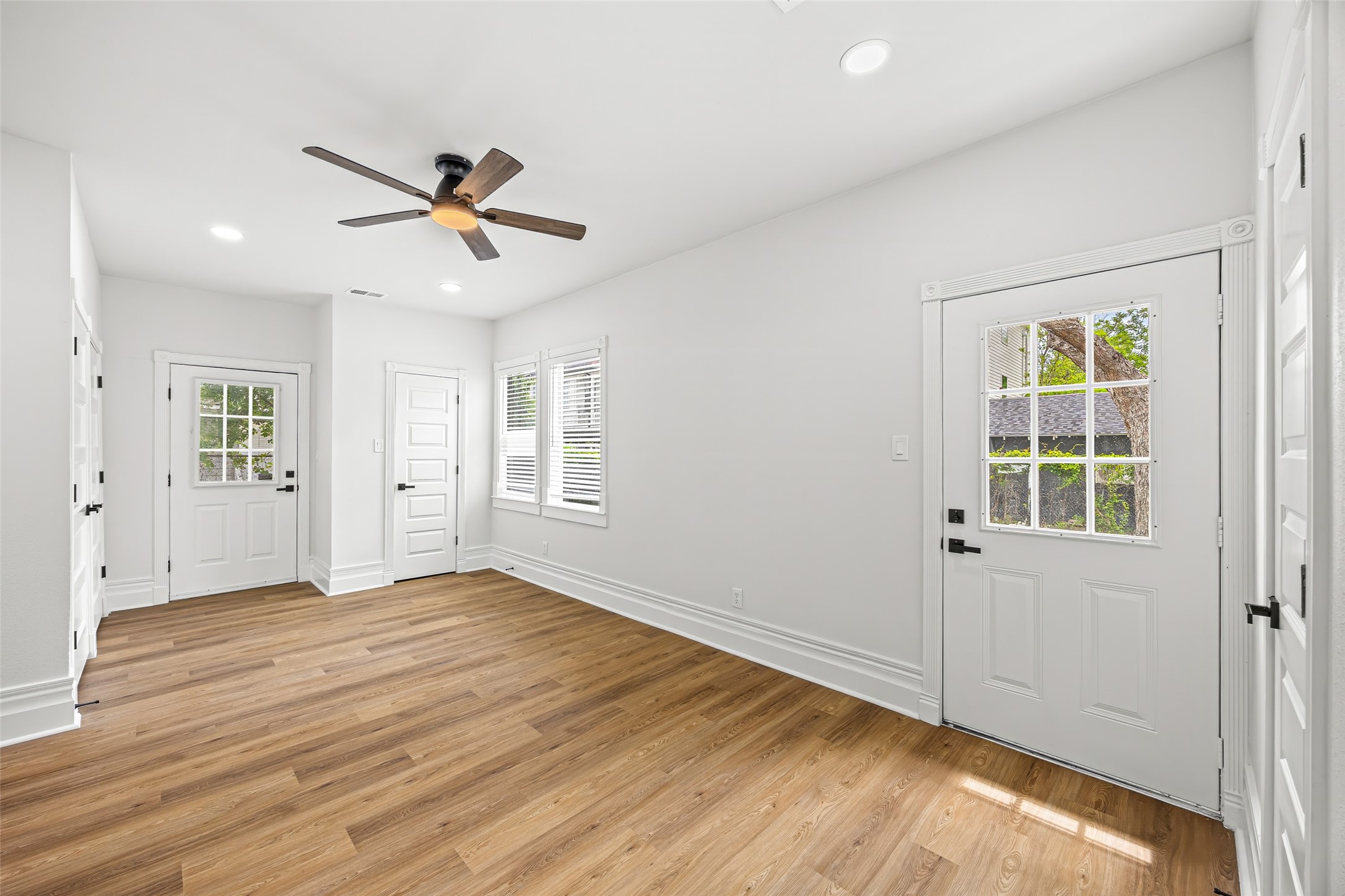 1705 Ovid Street Property Photo 21