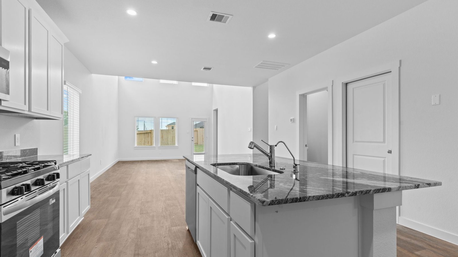 1602 Portorosso Drive Property Photo 9