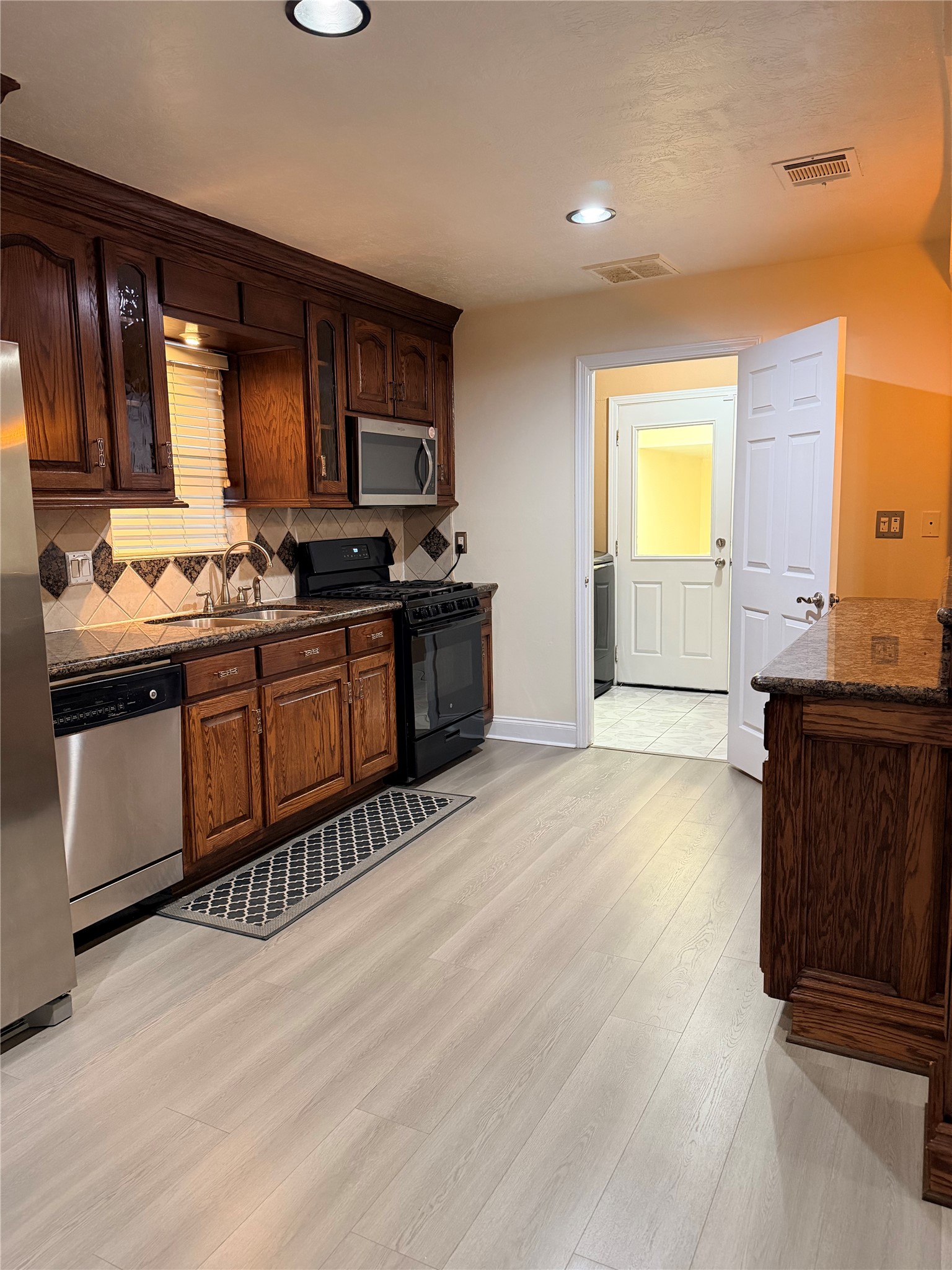 11406 Hornbrook Drive Property Photo 8