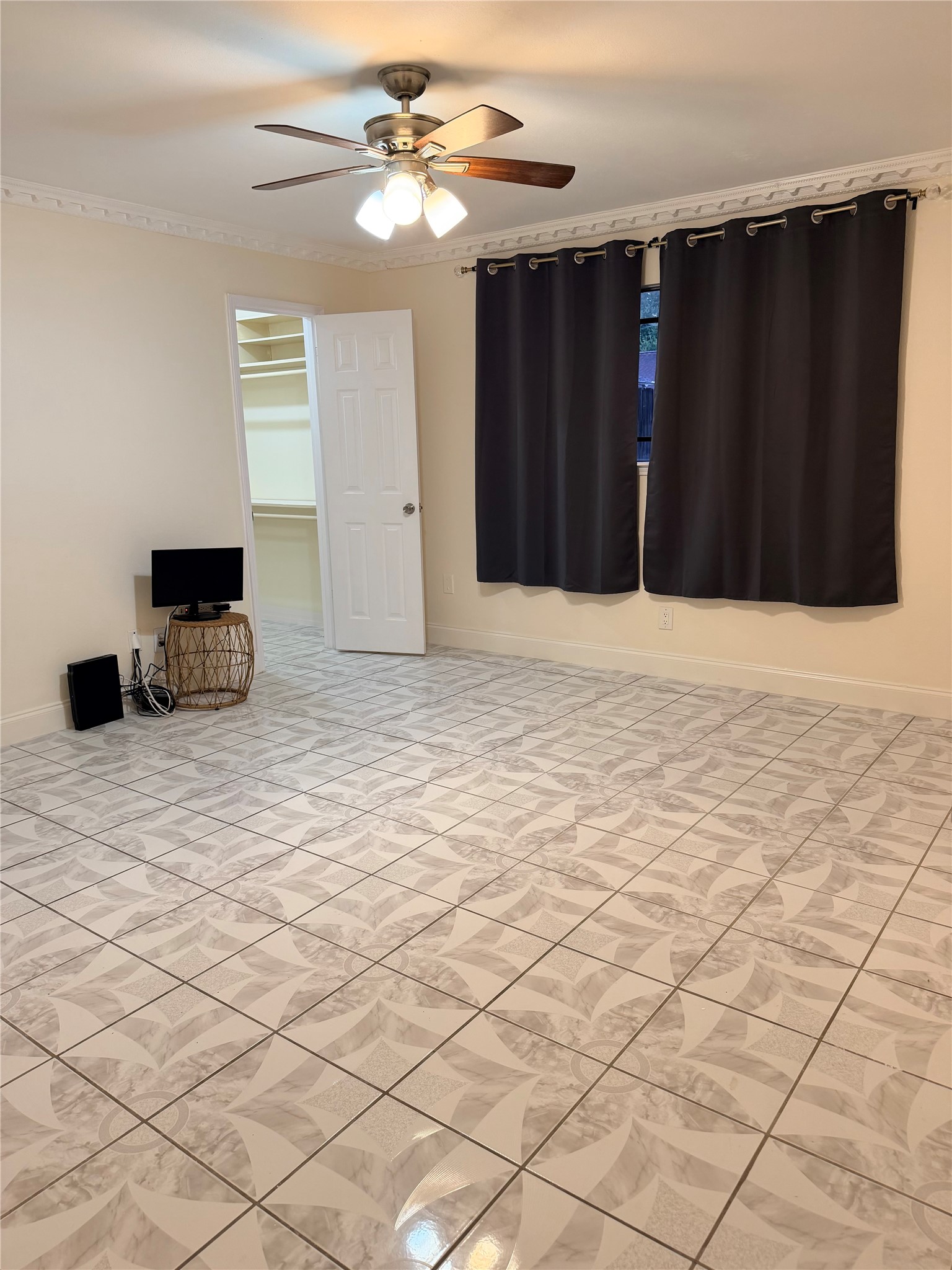 11406 Hornbrook Drive Property Photo 14