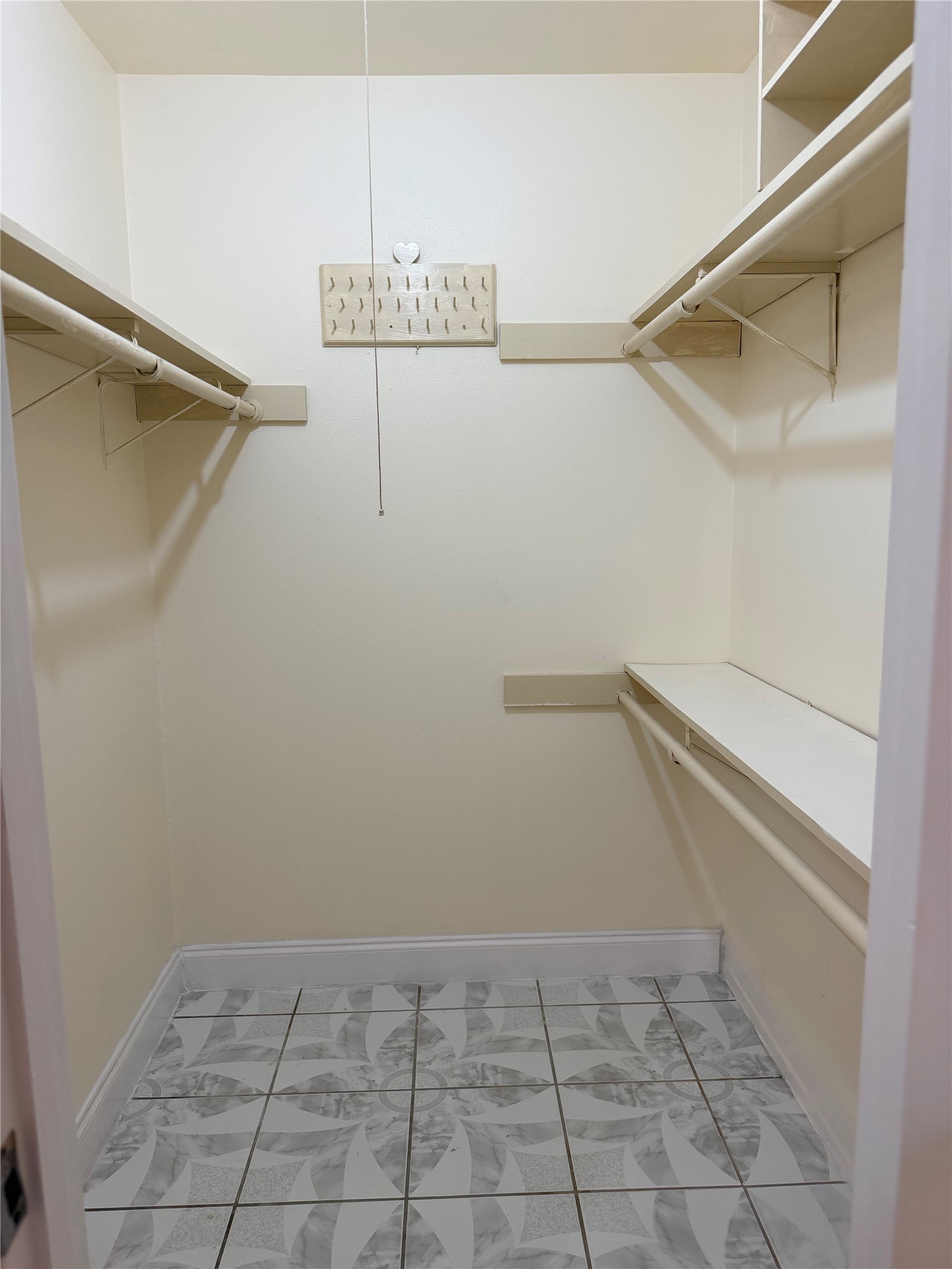 11406 Hornbrook Drive Property Photo 18