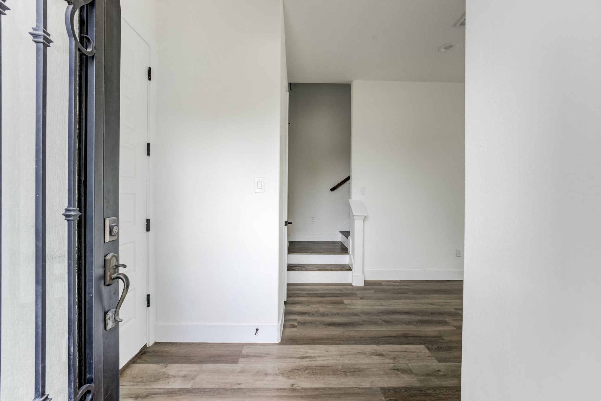 7117 Tierwester Street Property Photo 6