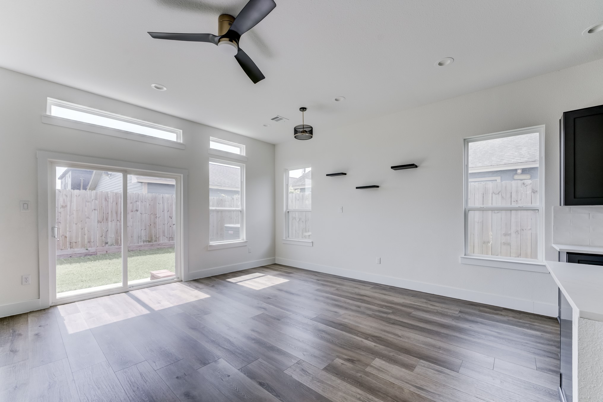 7117 Tierwester Street Property Photo 17