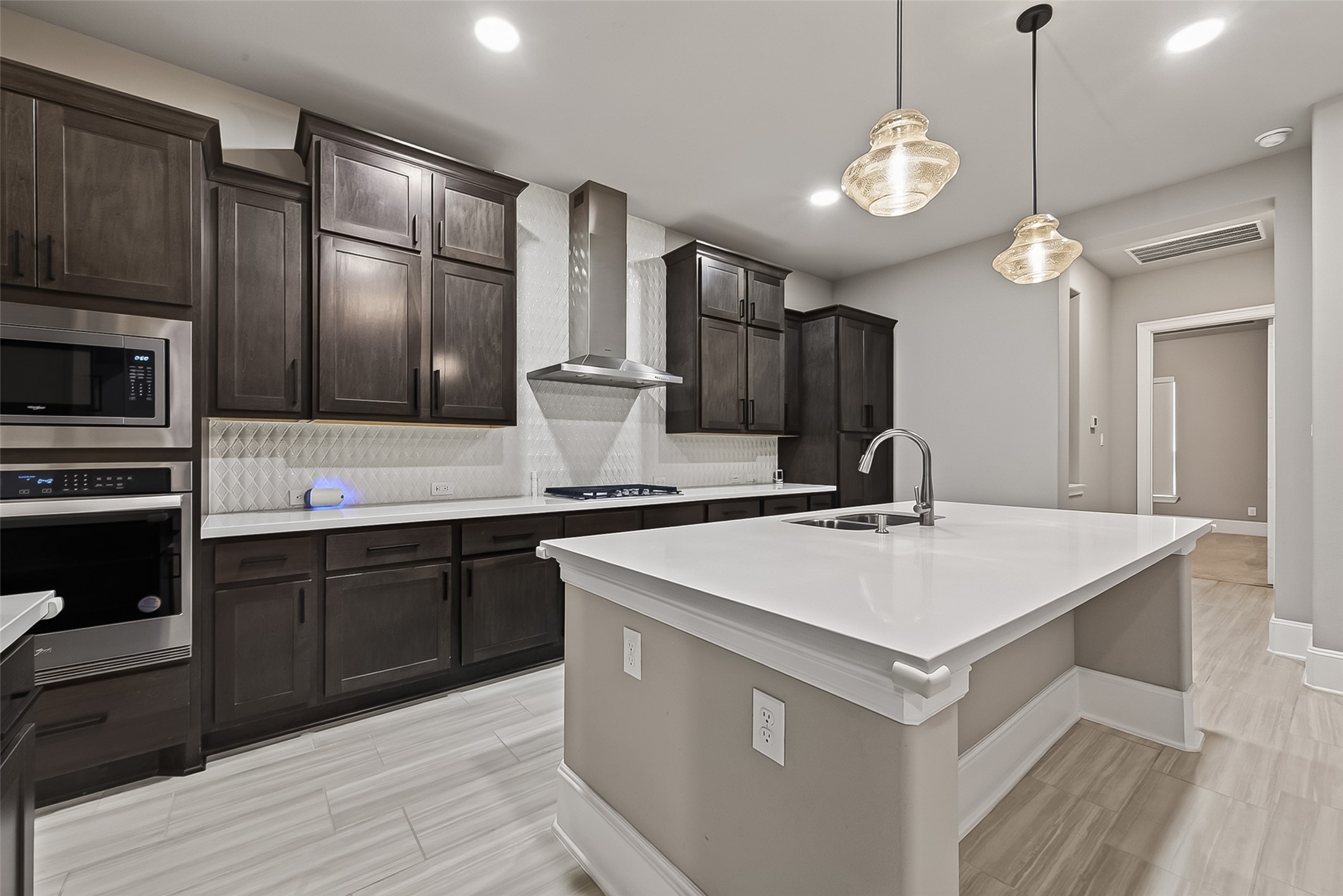 6710 Sterling Springs Lane Property Photo 12