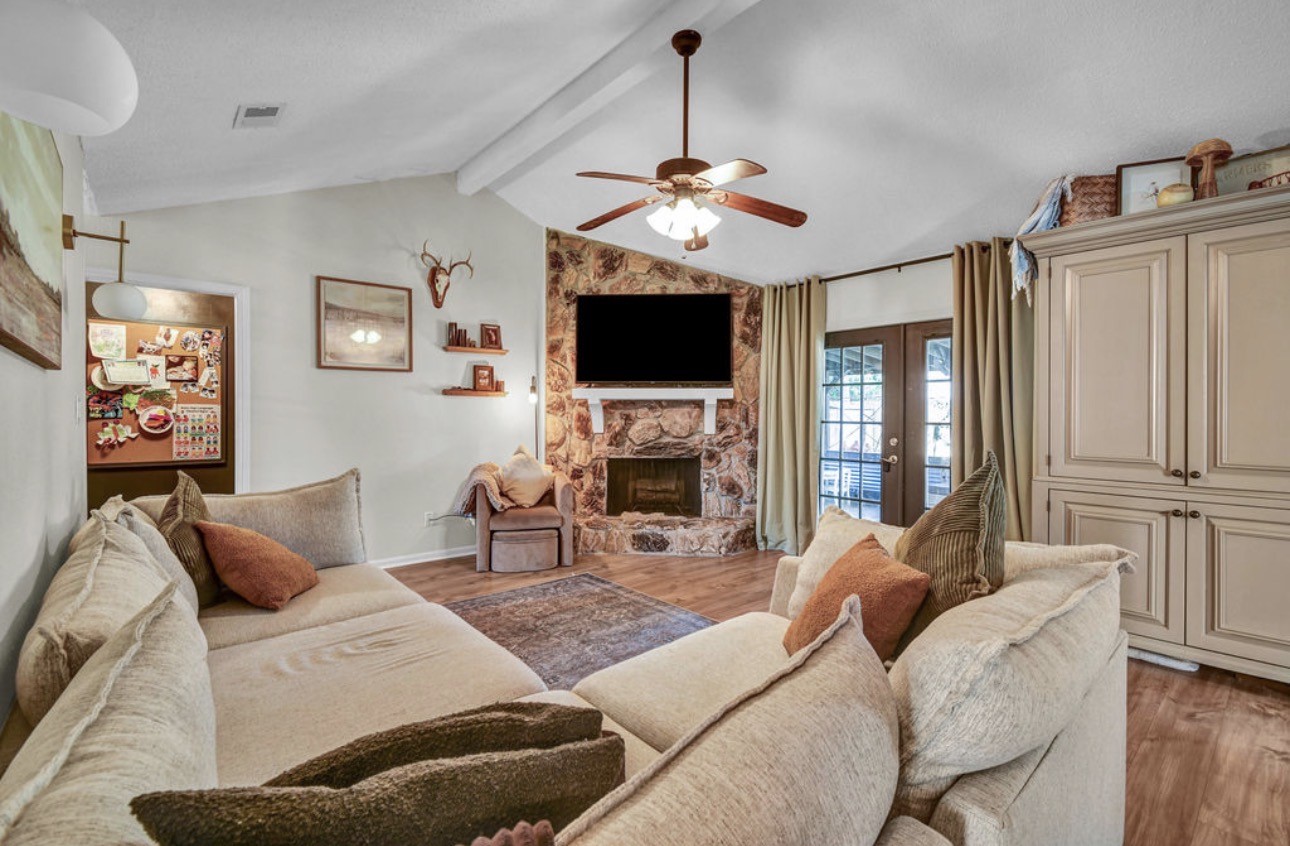 53 Blue Bell Court Property Photo 4