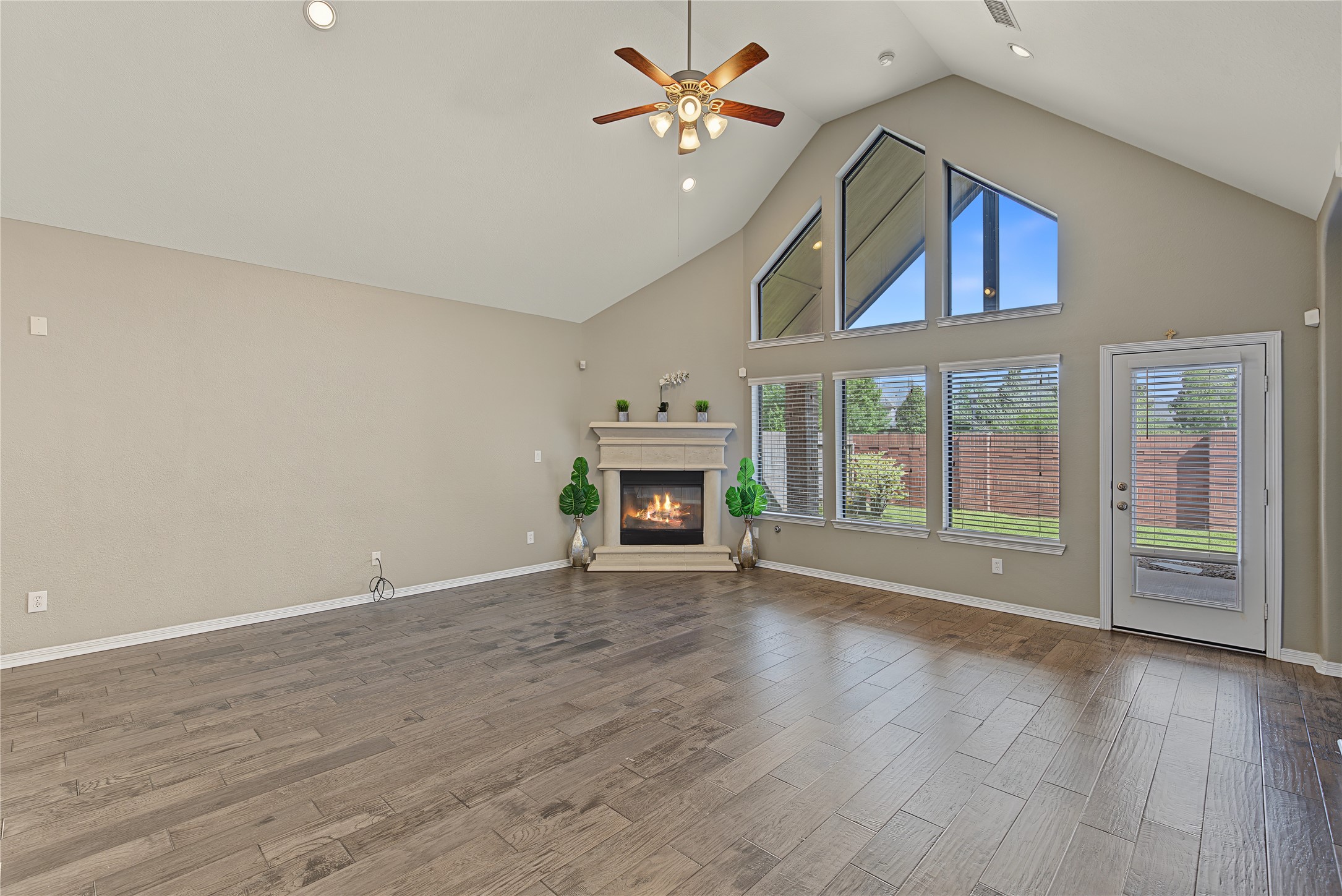 6723 Sotoria Lane Property Photo 18