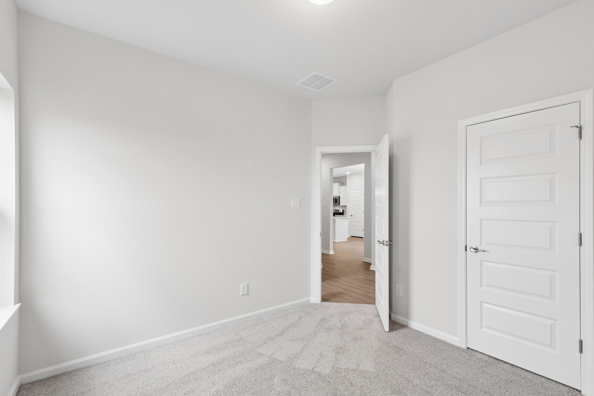 8927 Silver Bluff Lane Property Photo 21