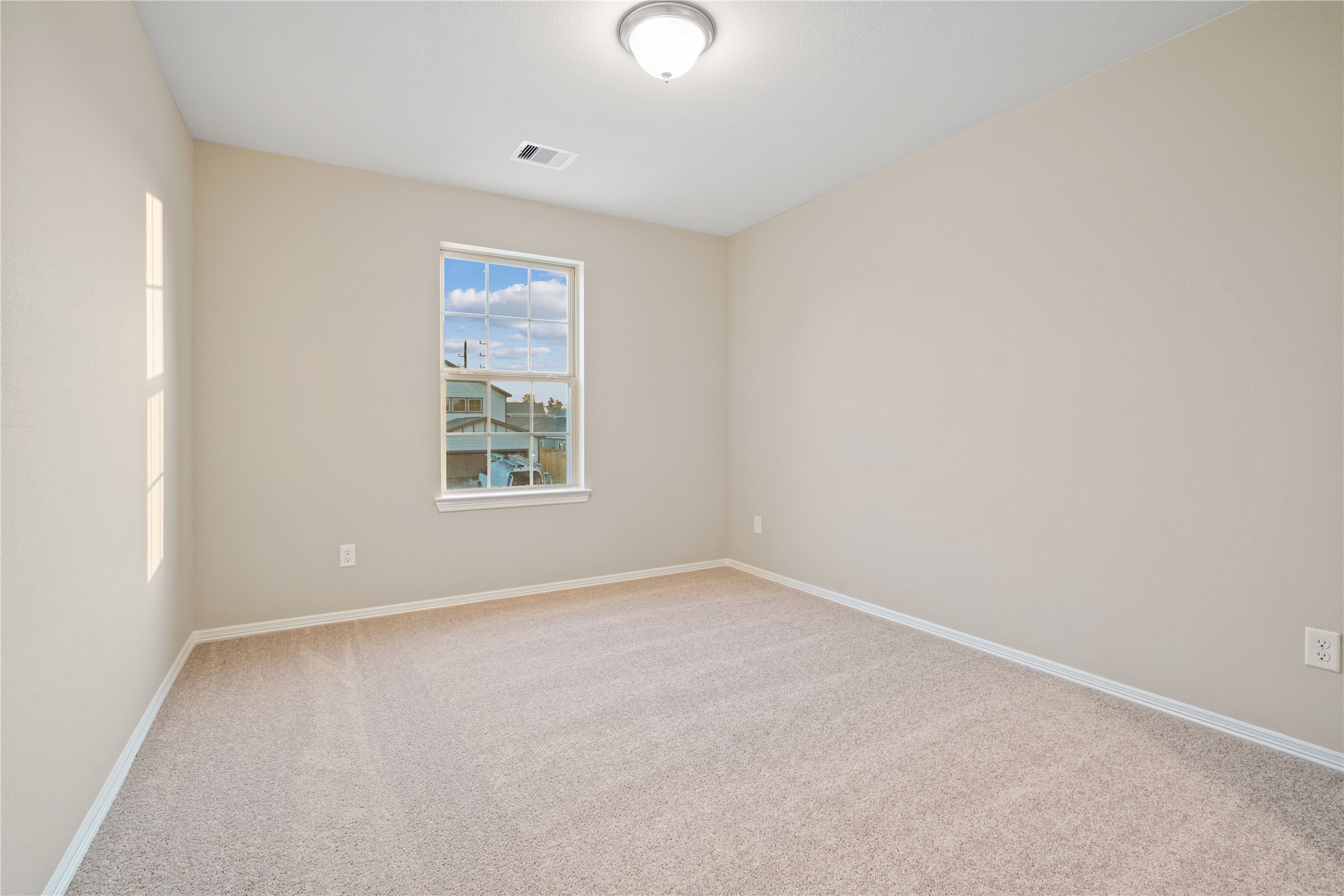 10714 Catclaw Court Property Photo 19