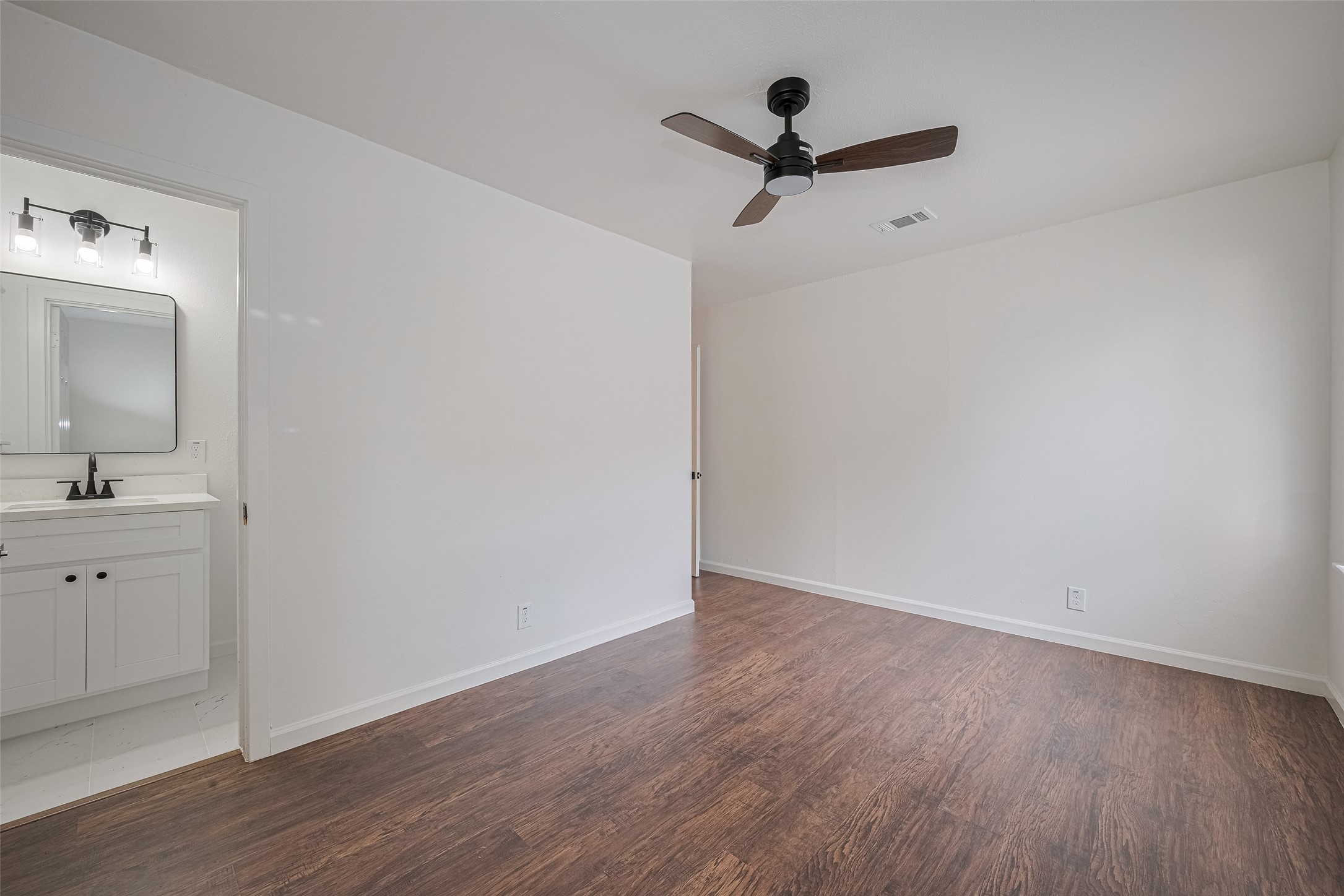 2112 Walnut Lane Property Photo 14