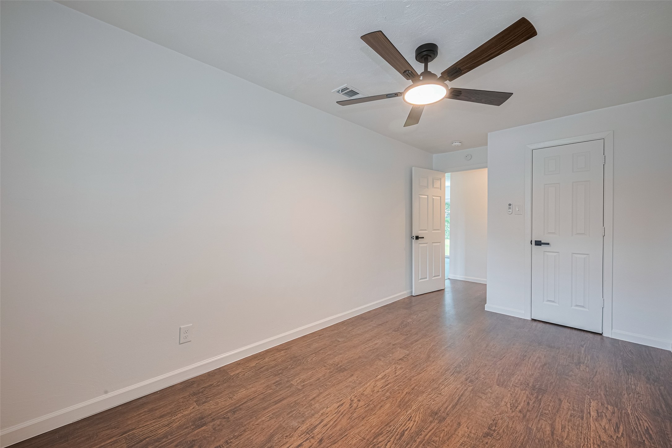 2112 Walnut Lane Property Photo 16