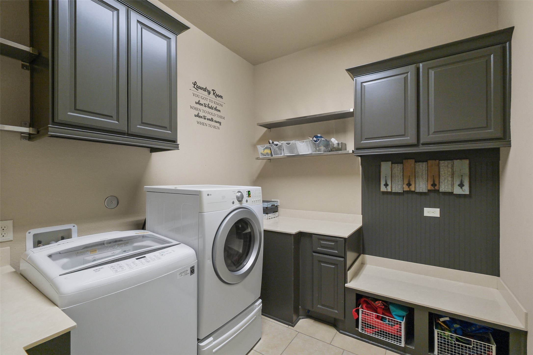 6919 Champion Trail Property Photo 28