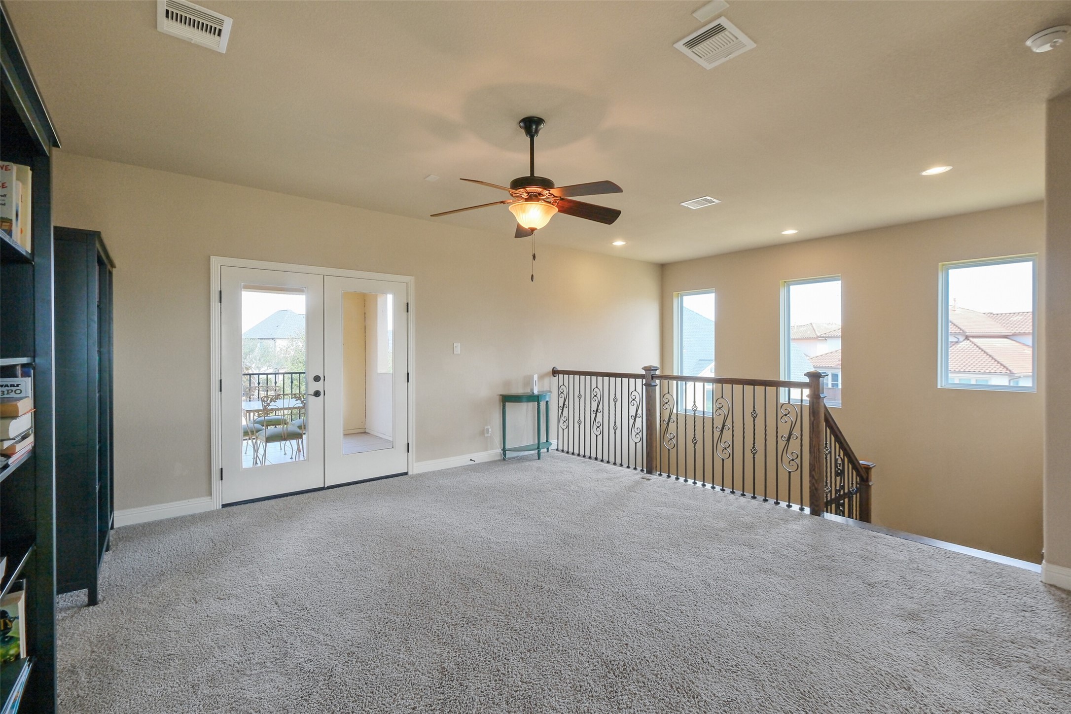 6919 Champion Trail Property Photo 32