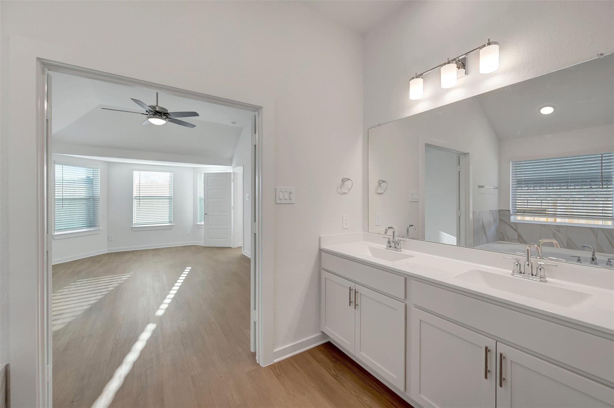 540 Bluebell Maiden Court, Magnolia Tx 77354 Property Photo 12