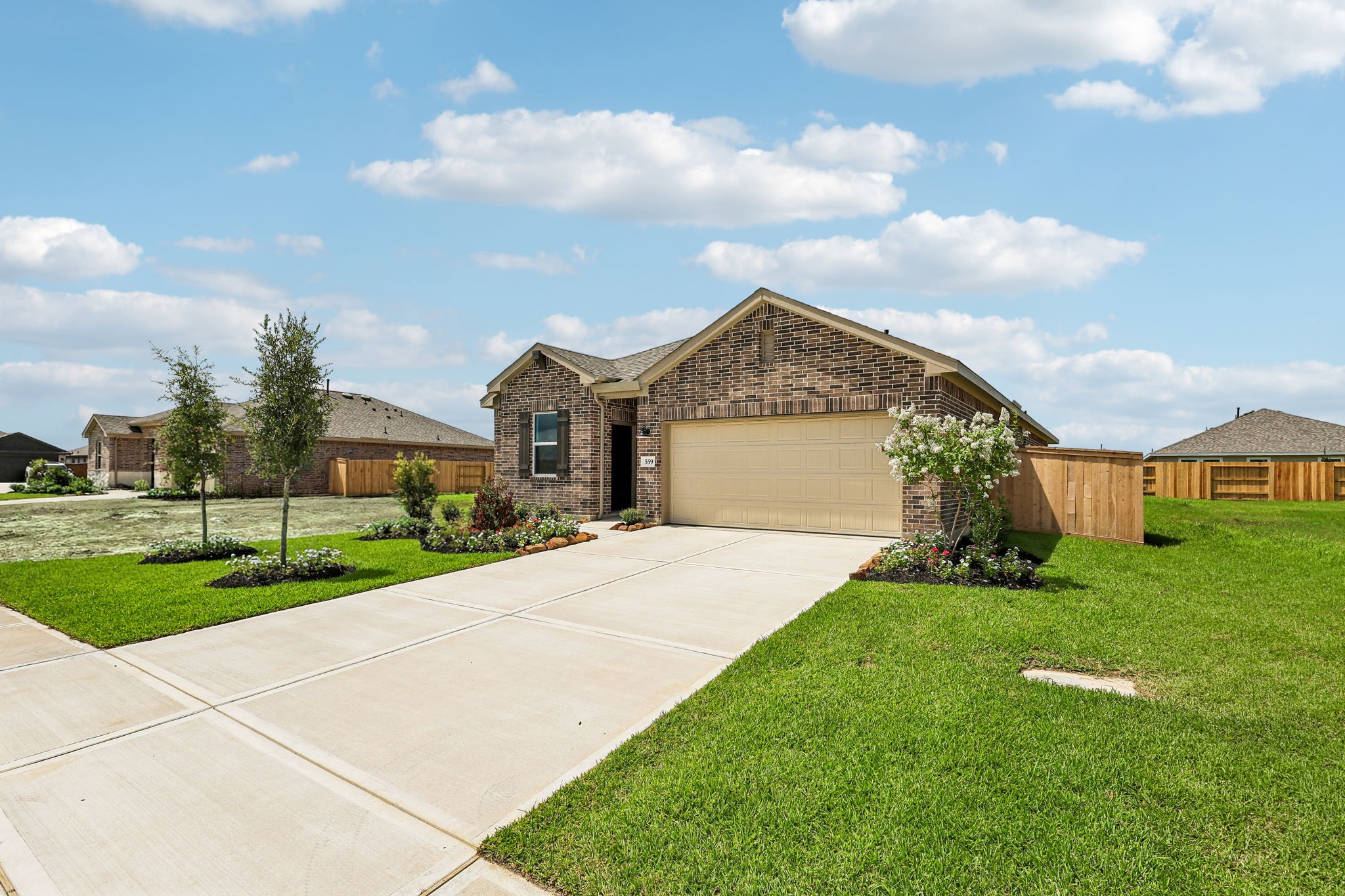 559 Day Station Drive Property Photo 2