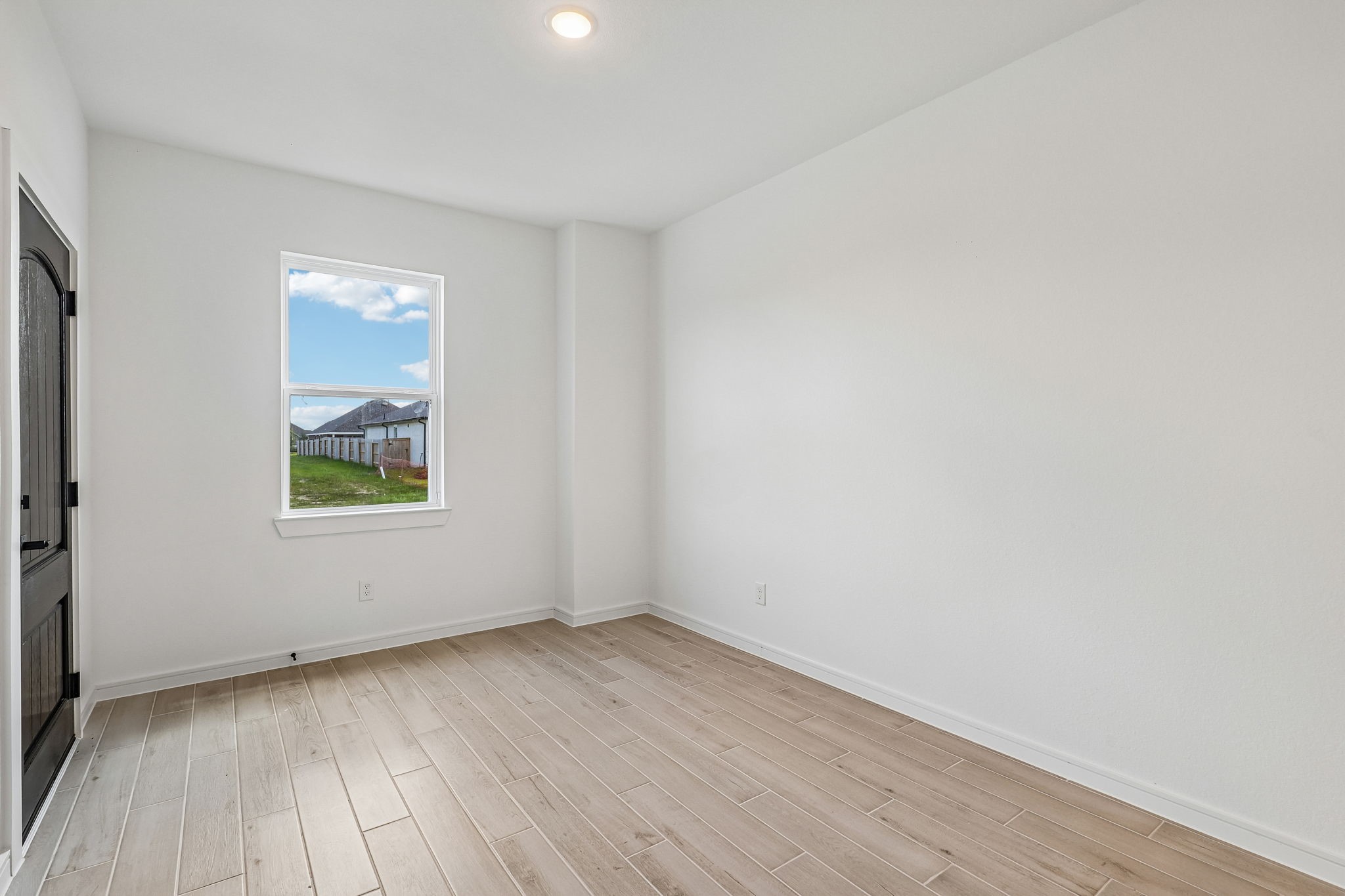 559 Day Station Drive Property Photo 3