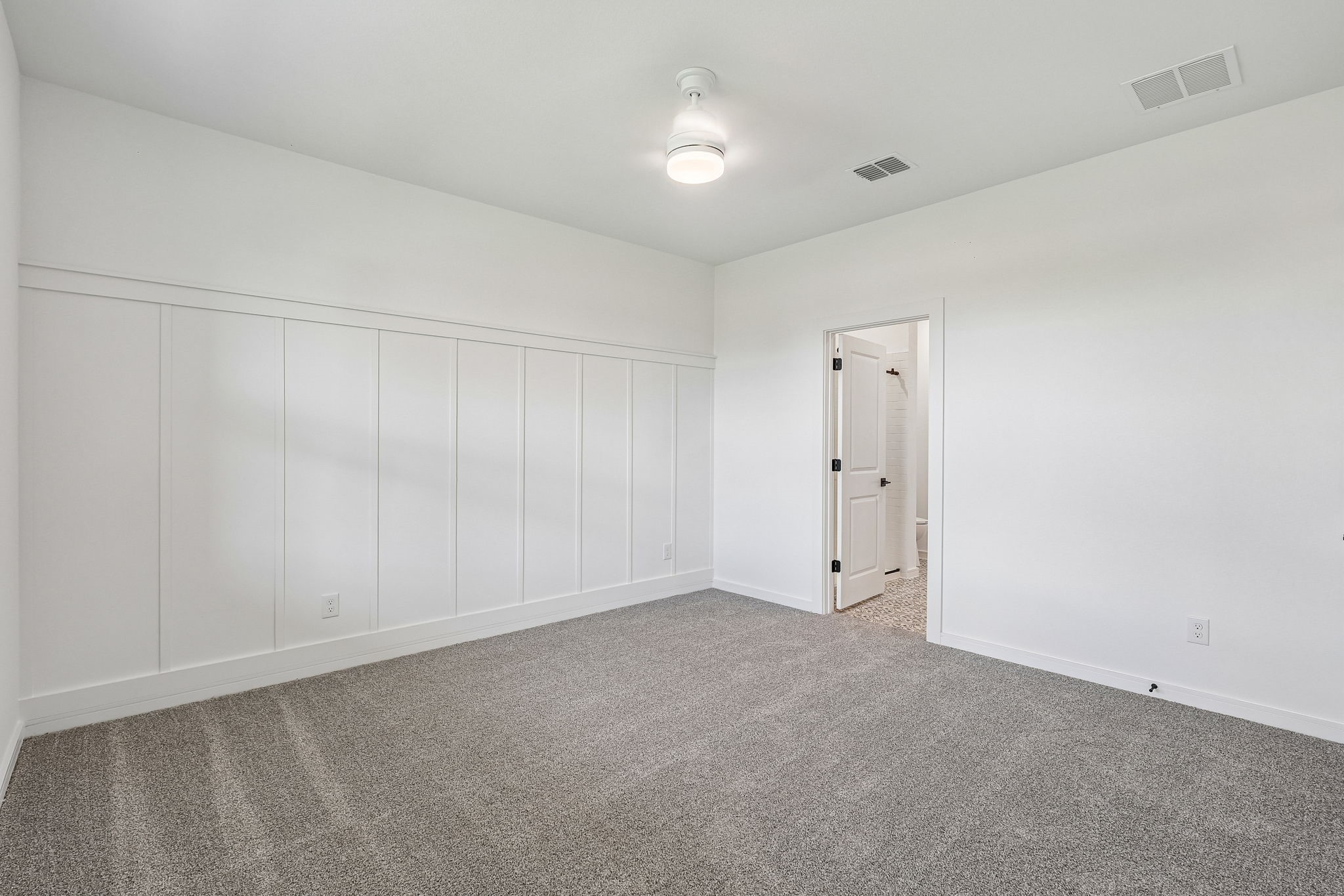 559 Day Station Drive Property Photo 14
